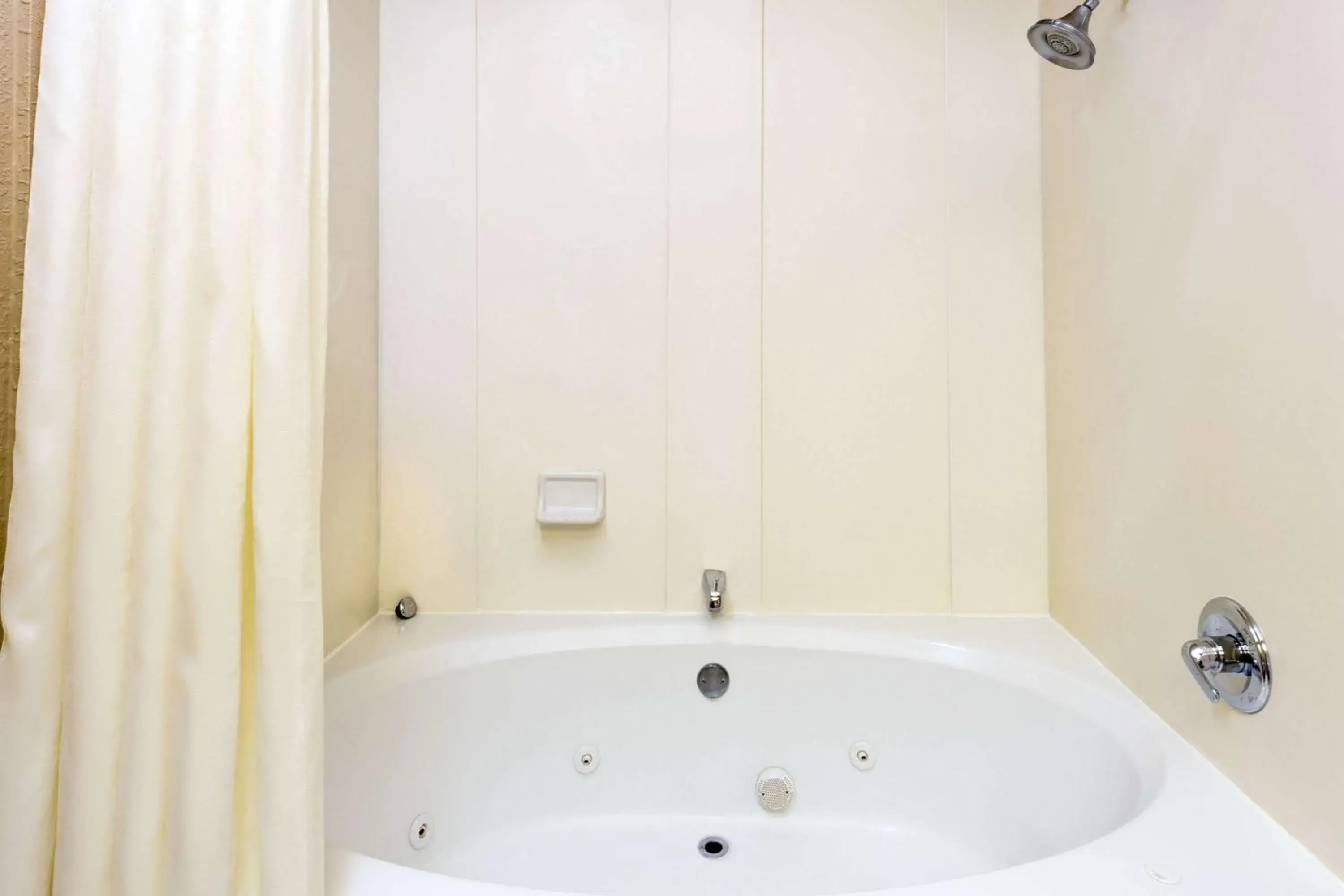 Bathroom in Super 8 by Wyndham Freeport Bathroom in Super 8 by Wyndham Freeport