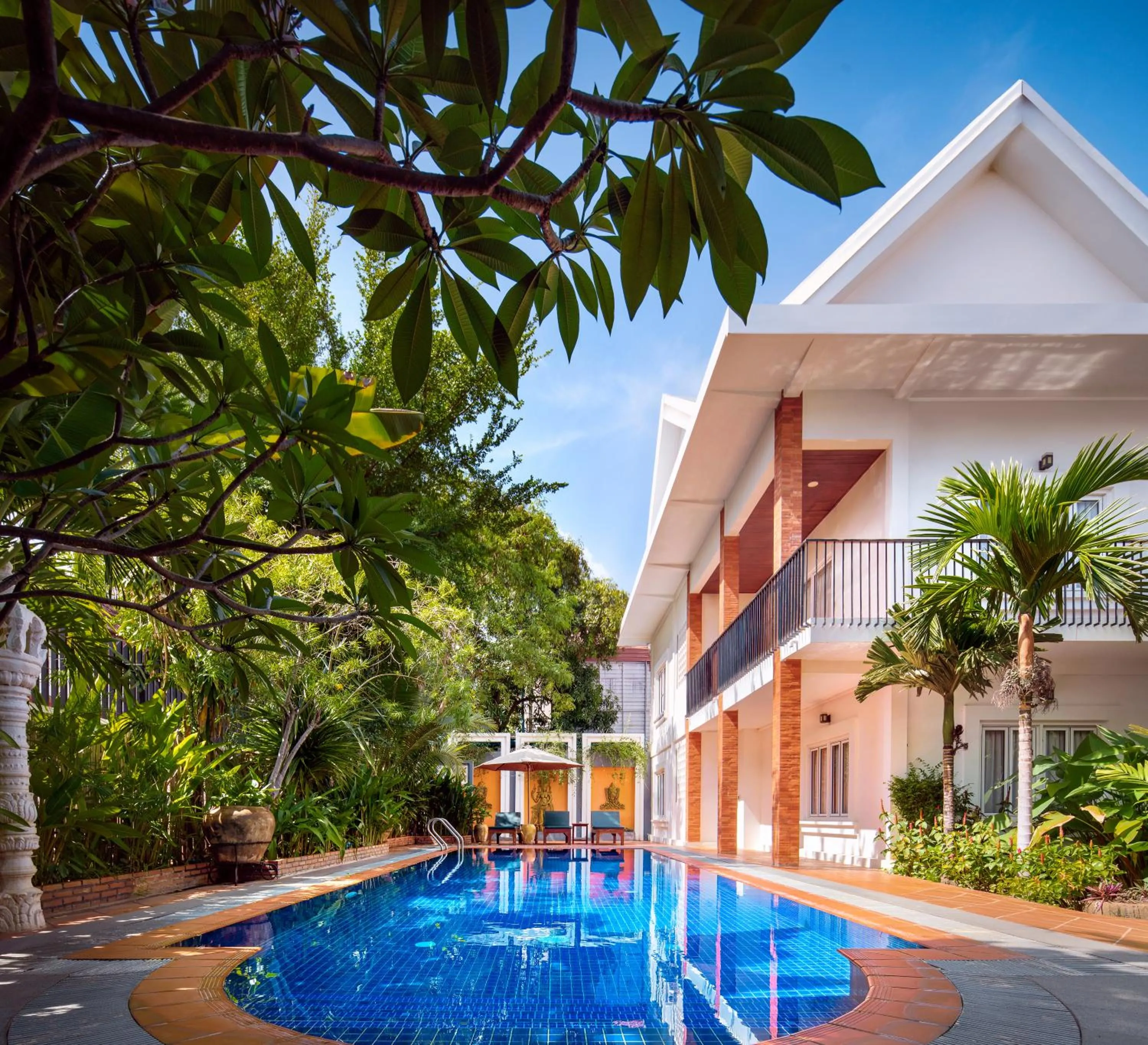 Swimming pool in Lavender Angkor Boutique