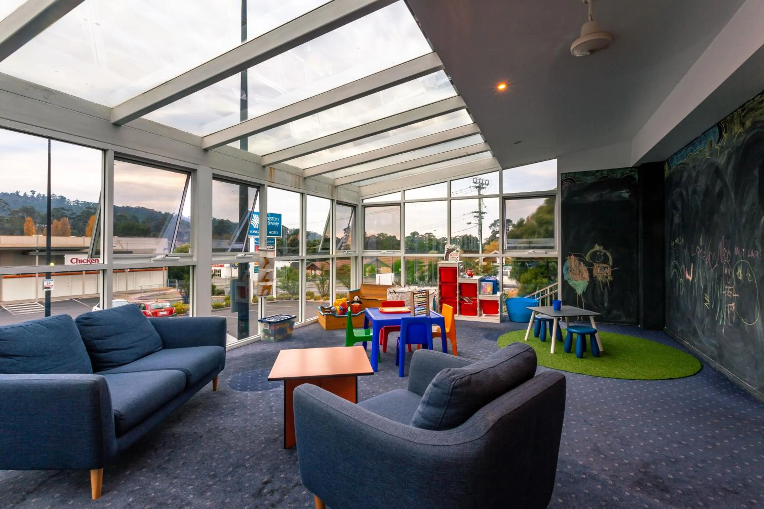 Children play ground in Kingston Hotel