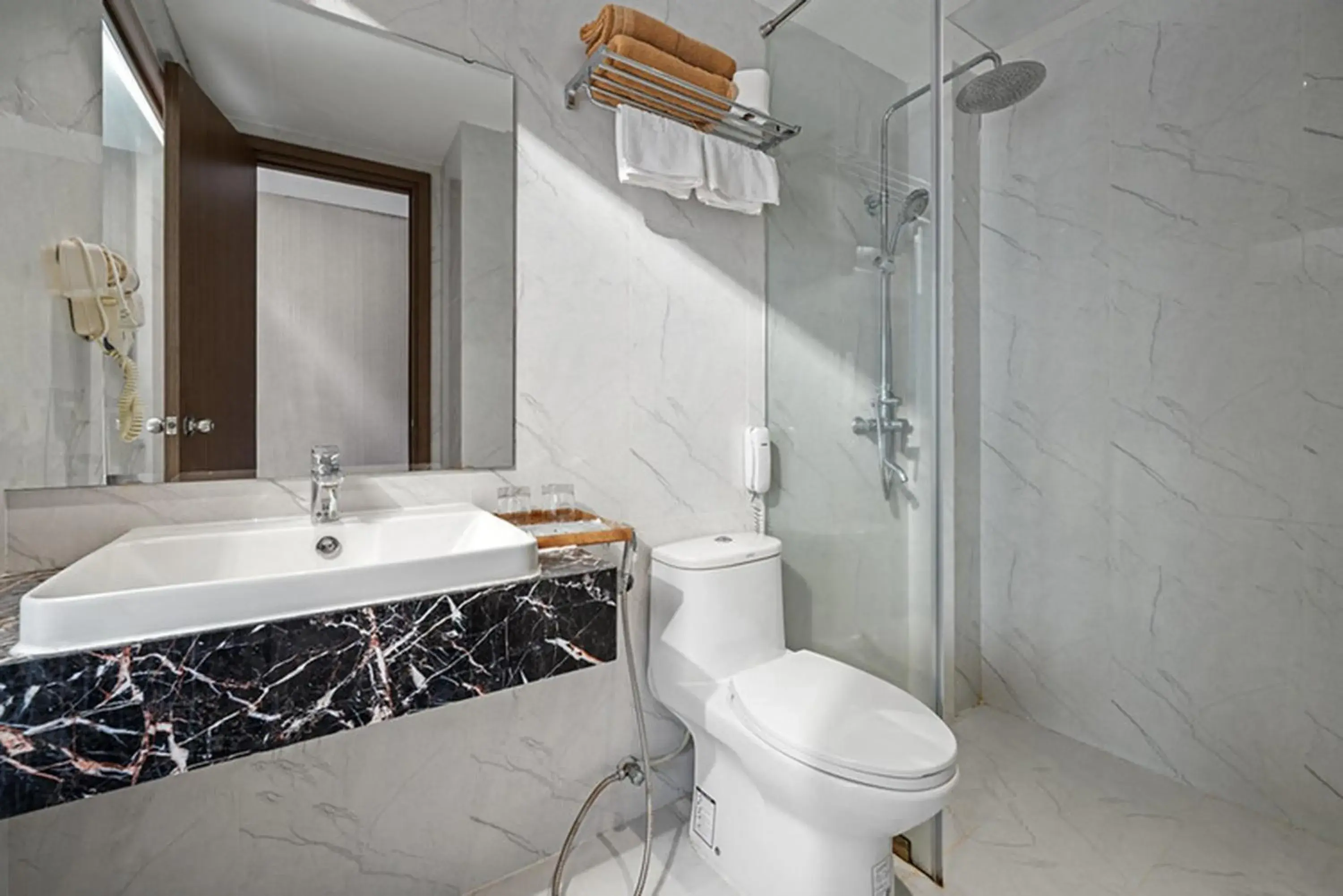 Deluxe Double or Twin Room with Balcony - single occupancy in Sochi Hotel Deluxe Double or Twin Room with Balcony - single occupancy in Sochi Hotel