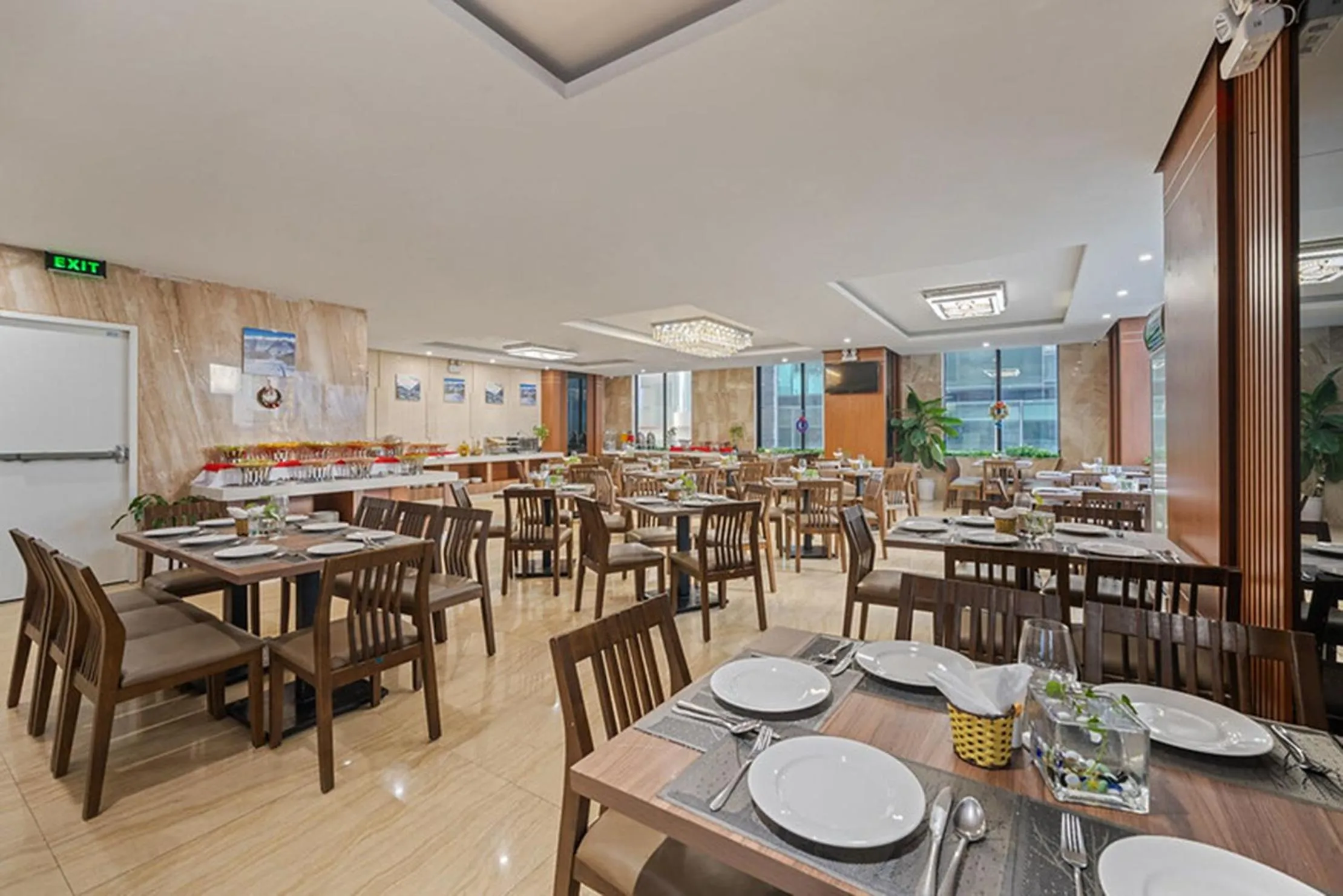 Restaurant/places to eat in Sochi Hotel