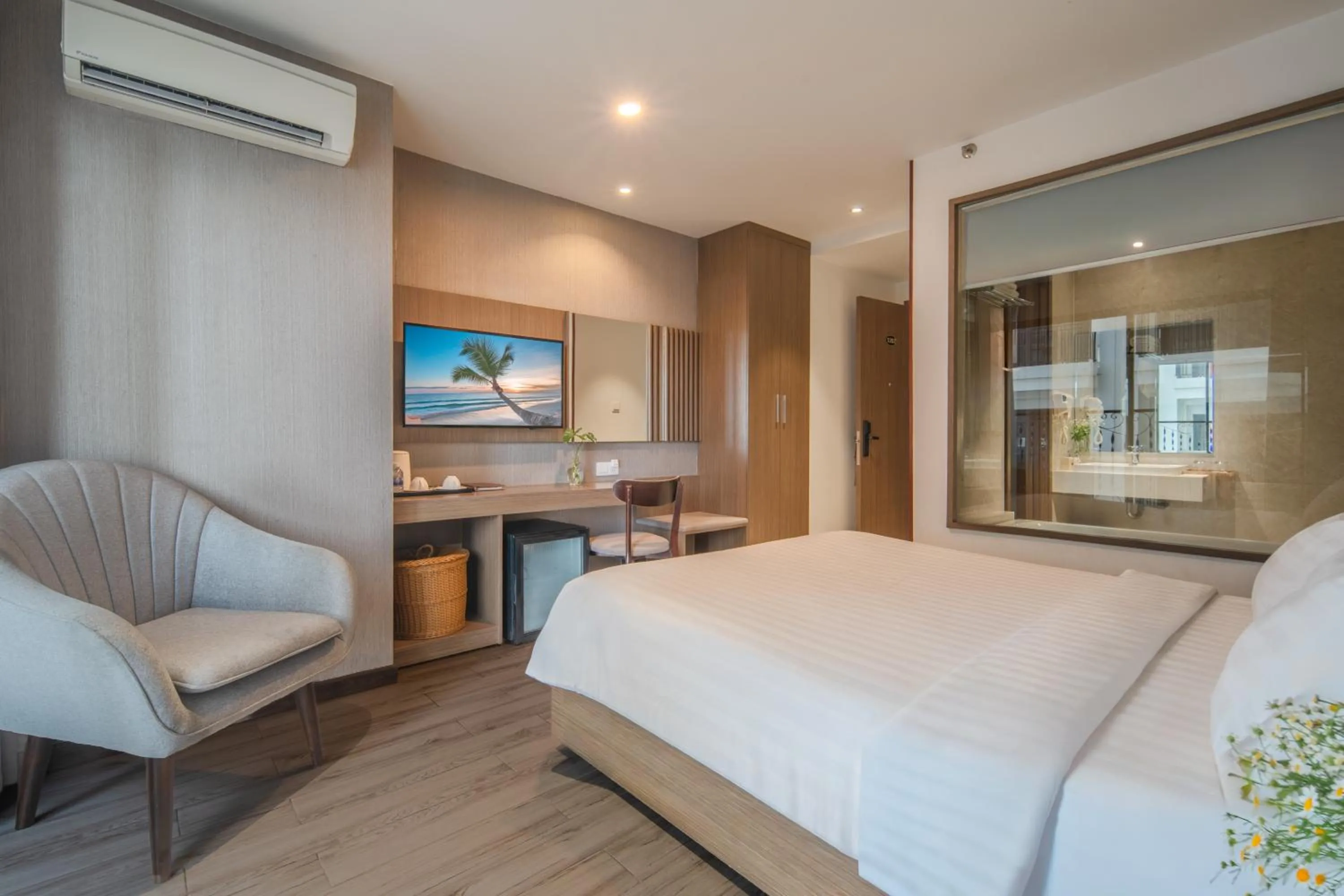 Photo of the whole room, Bed in Sochi Hotel