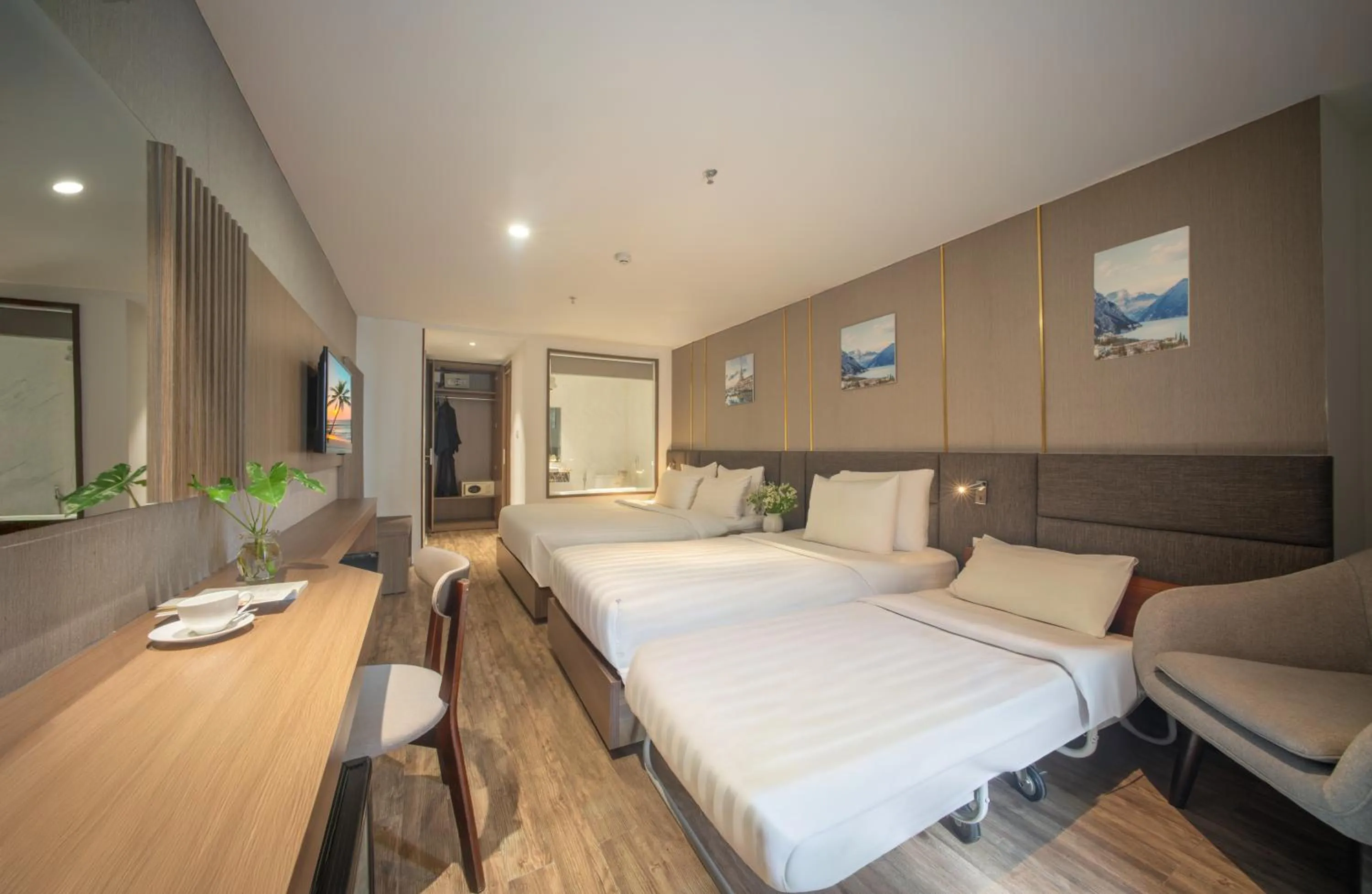 Photo of the whole room, Bed in Sochi Hotel