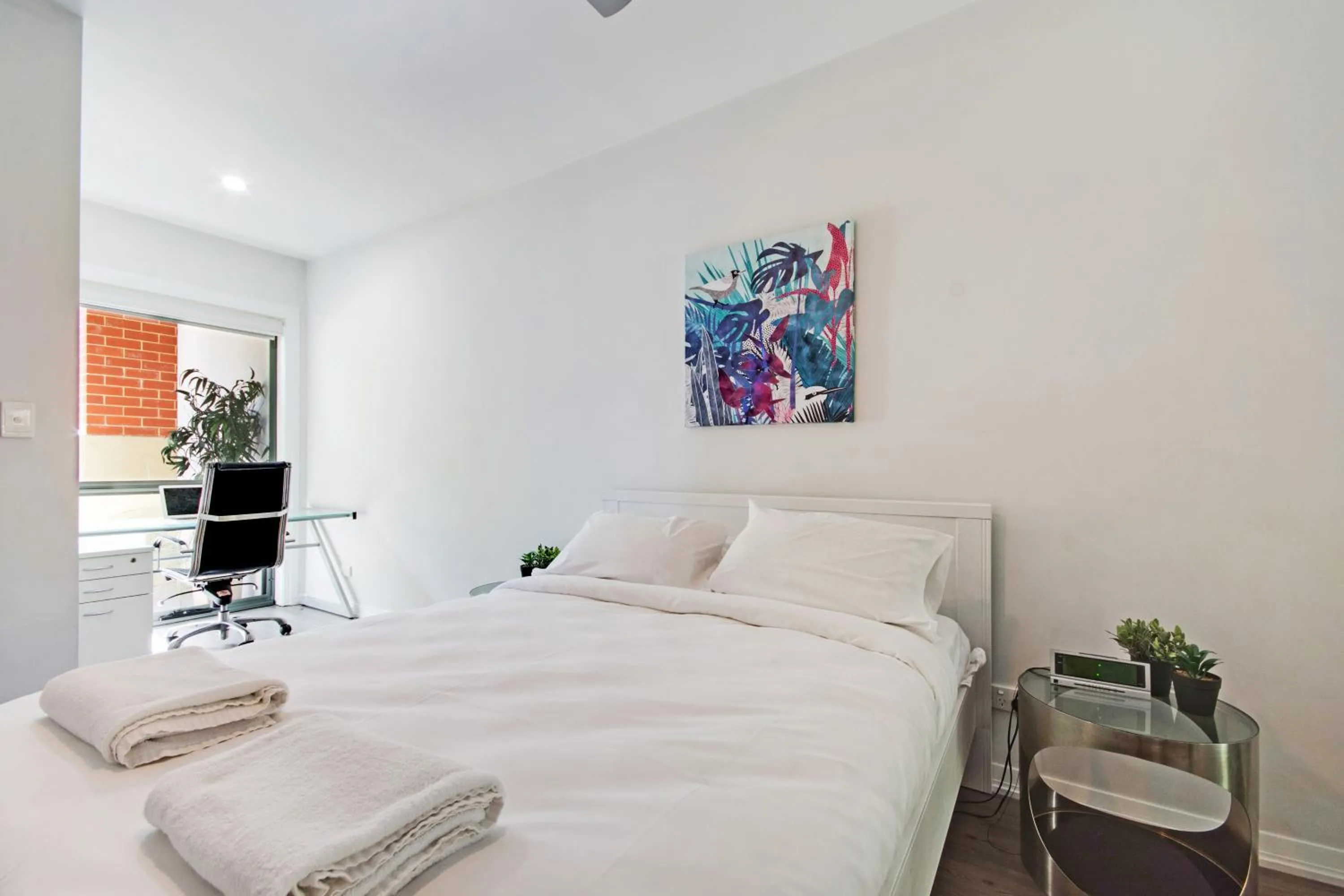 Bedroom, Bed in Swainson on Union