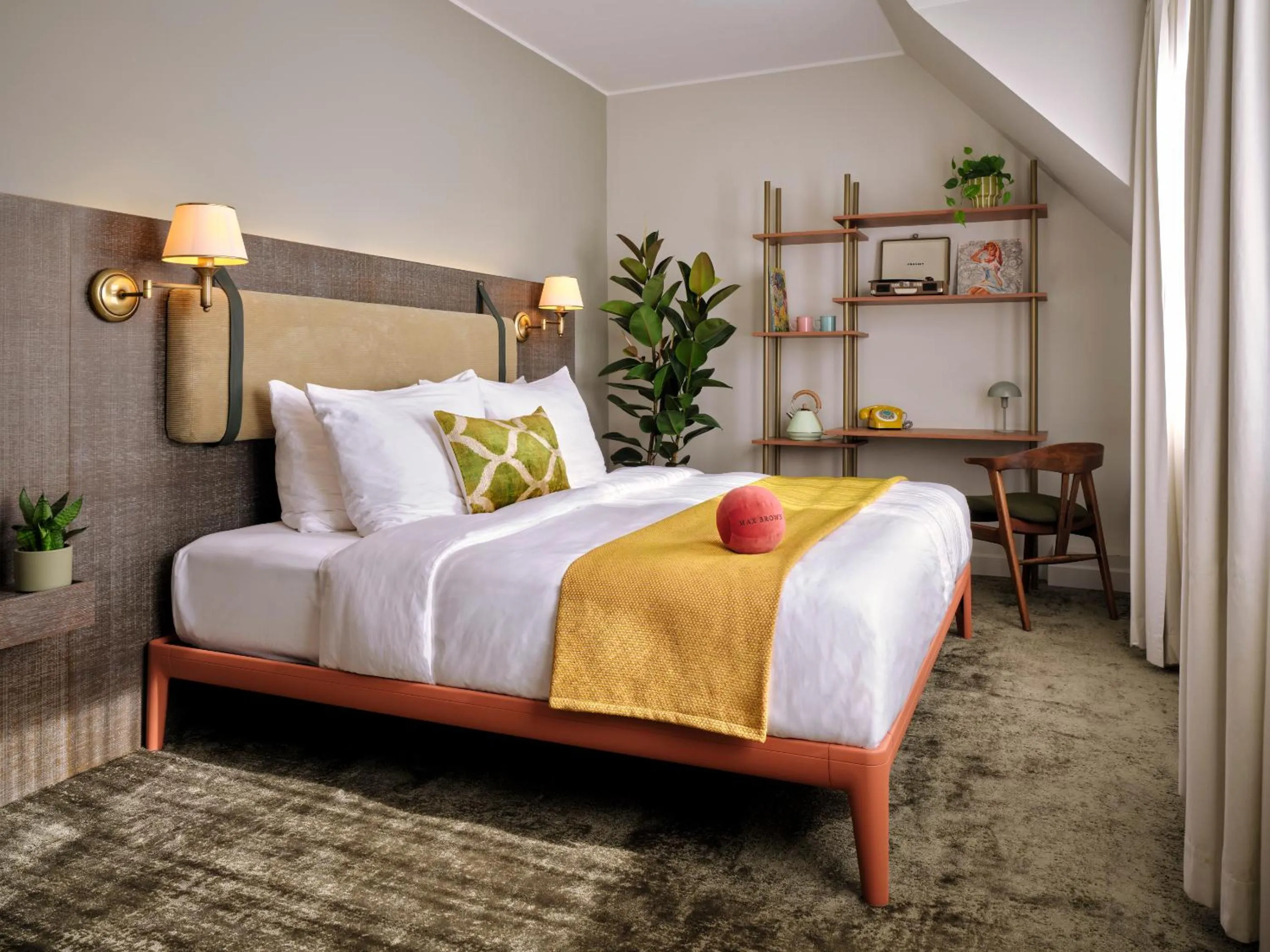 Photo of the whole room, Bed in Max Brown Hotel 5th District, part of Sircle Collection