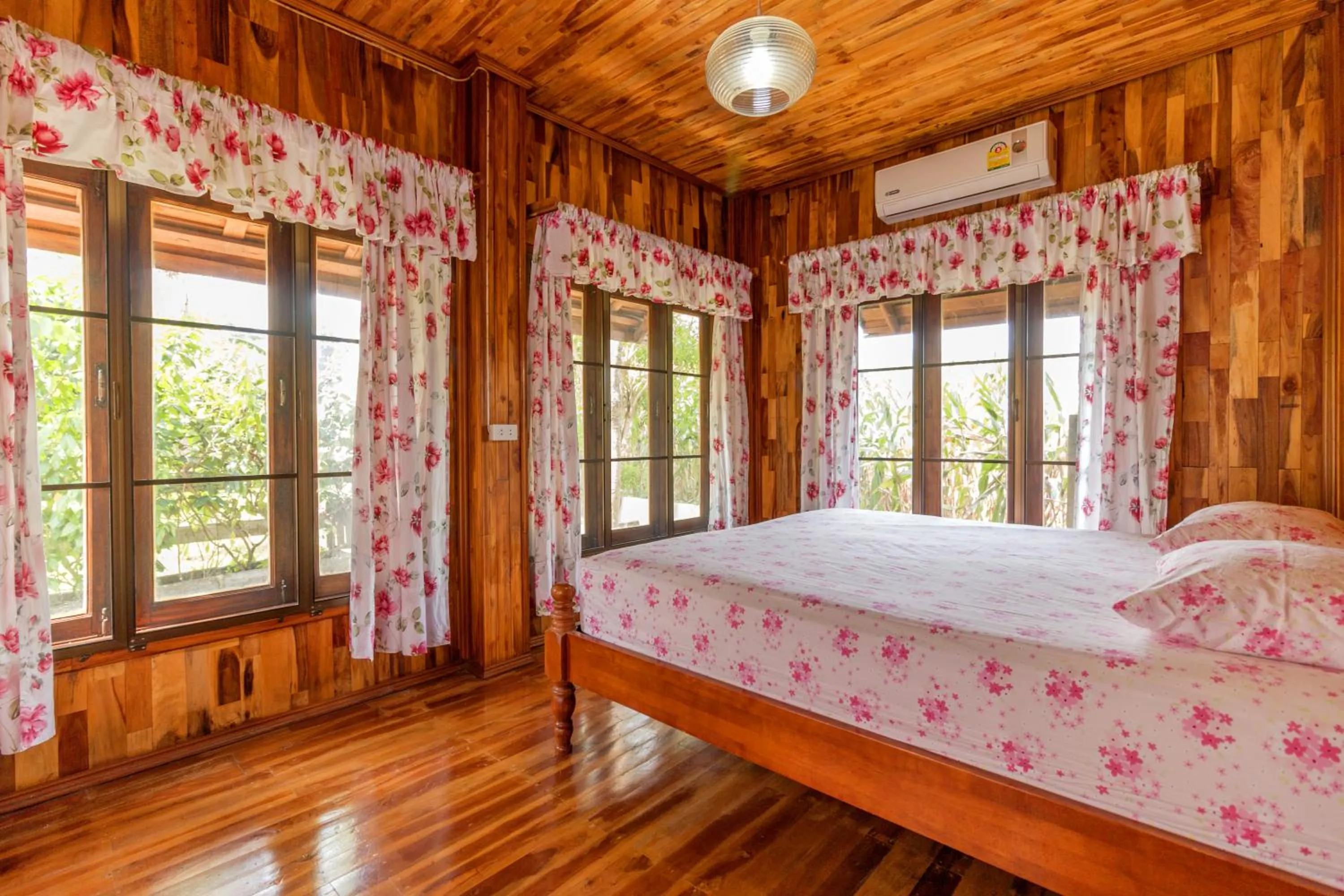 Bedroom, Bed in Rosemary House