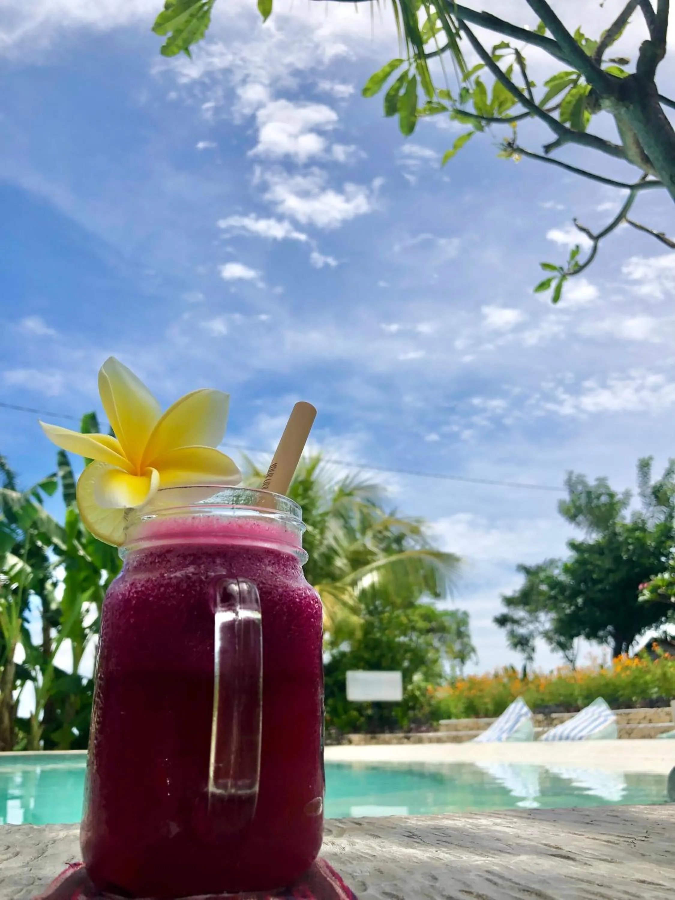 Swimming pool in Wae Molas Hotel
