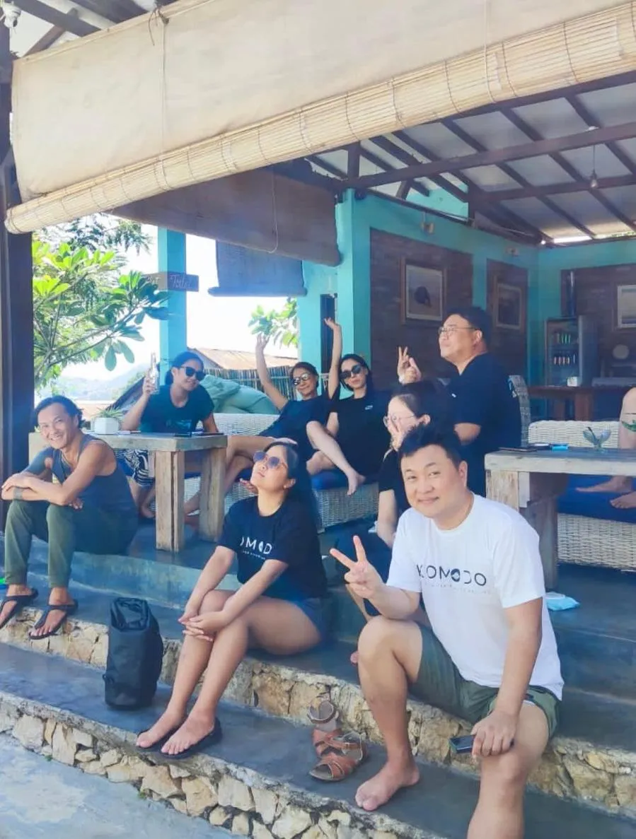 People in Wae Molas Hotel