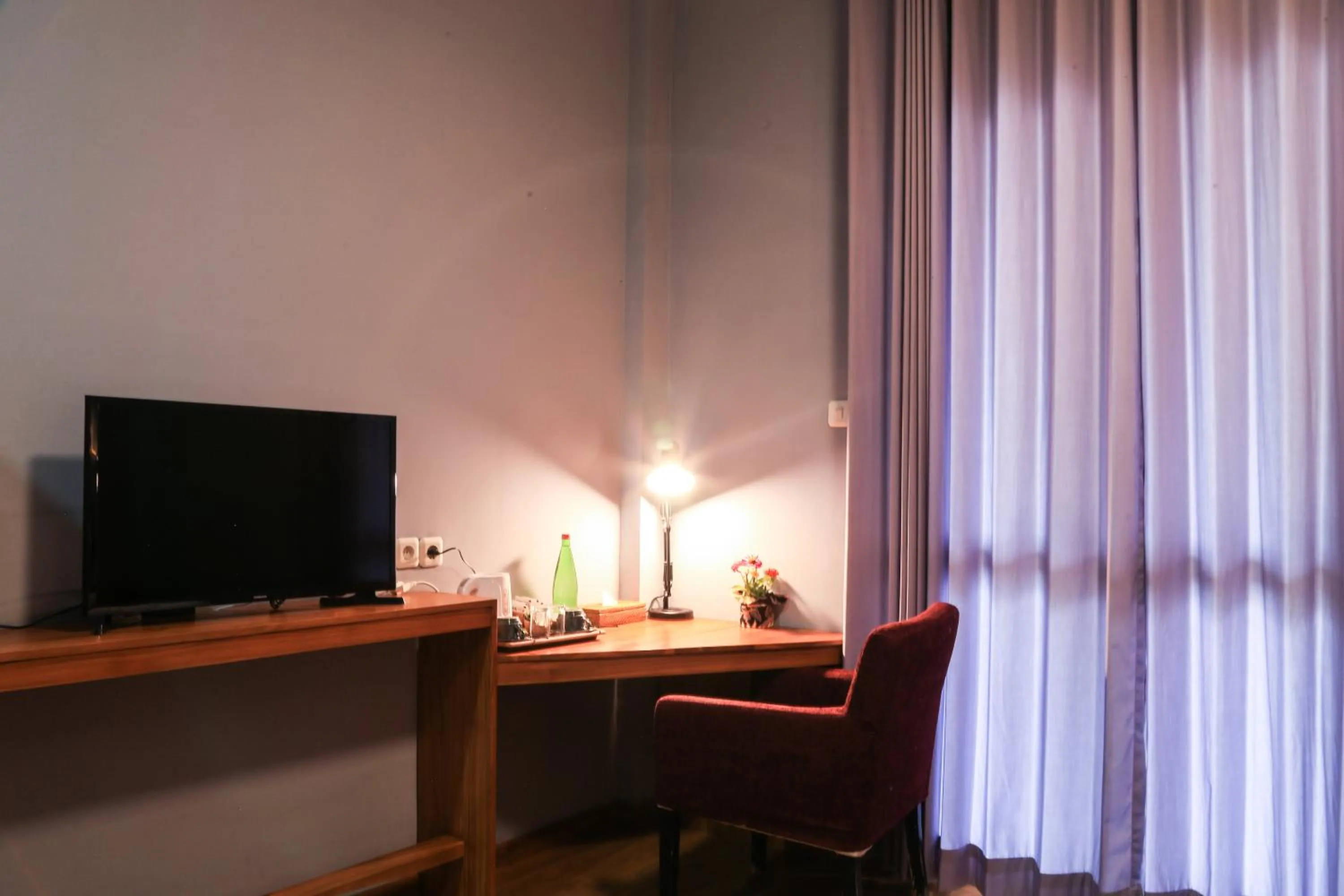 Coffee/tea facilities in Wae Molas Hotel