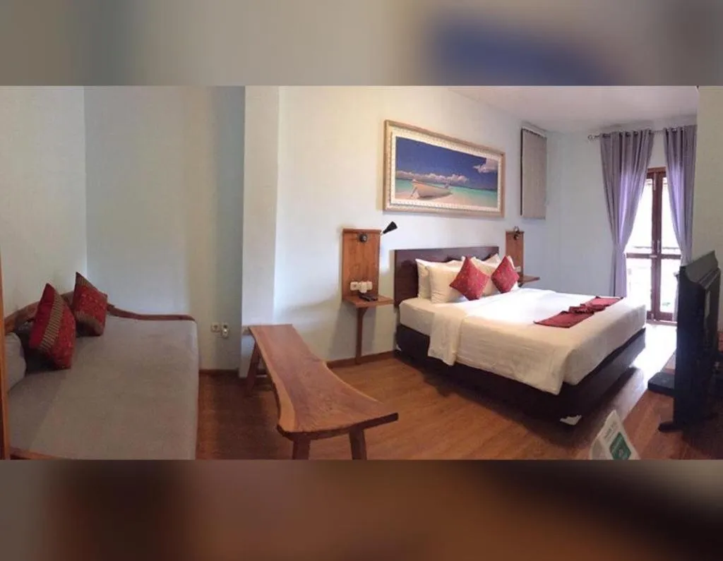 Photo of the whole room, Bed in Wae Molas Hotel