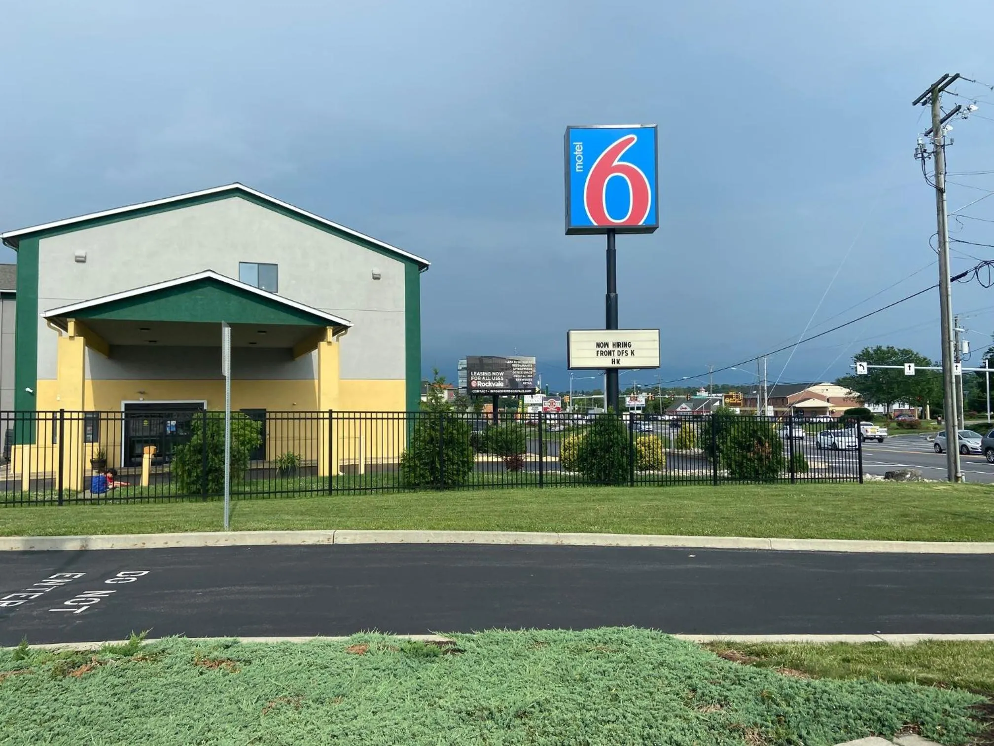 Motel 6 Lancaster