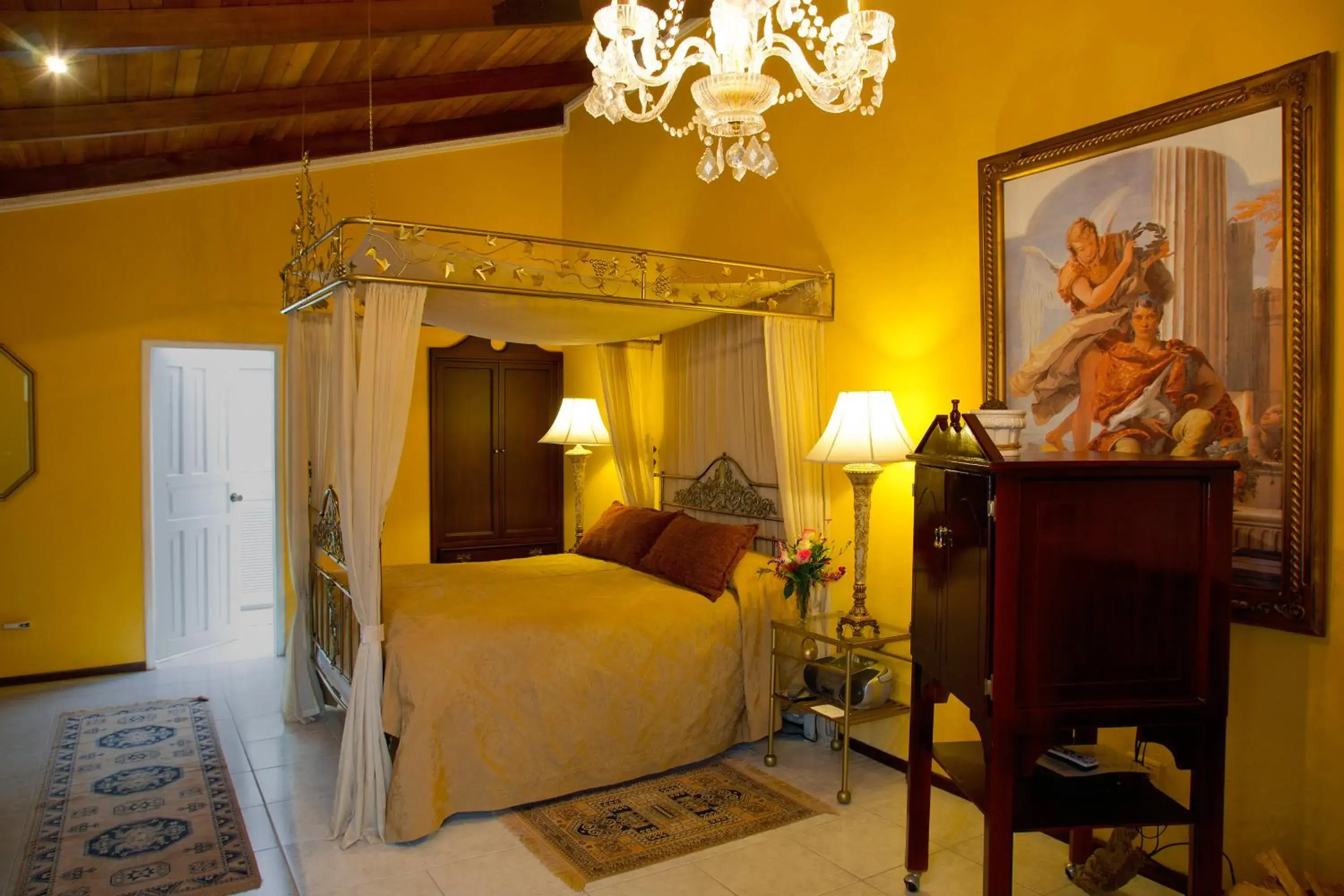 Standard Queen Room in La Mirage Garden Hotel & Spa Standard Queen Room in La Mirage Garden Hotel & Spa