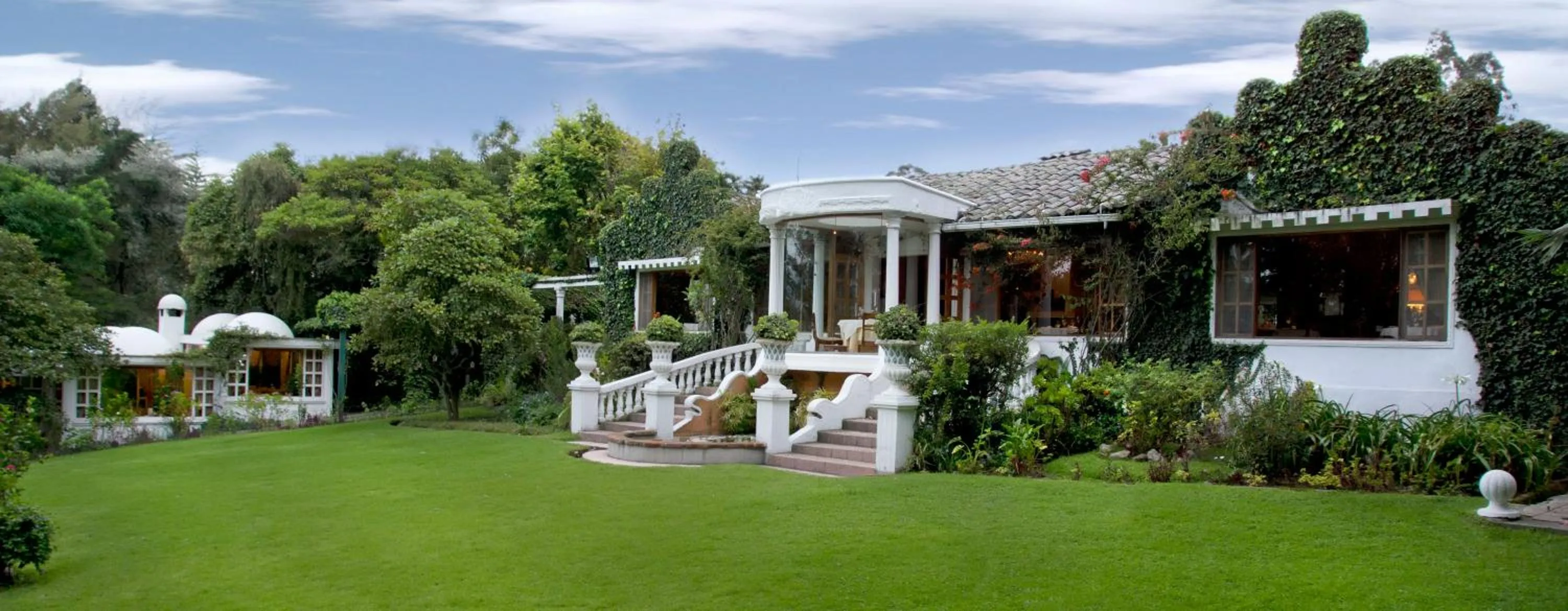 Property building in La Mirage Garden Hotel & Spa