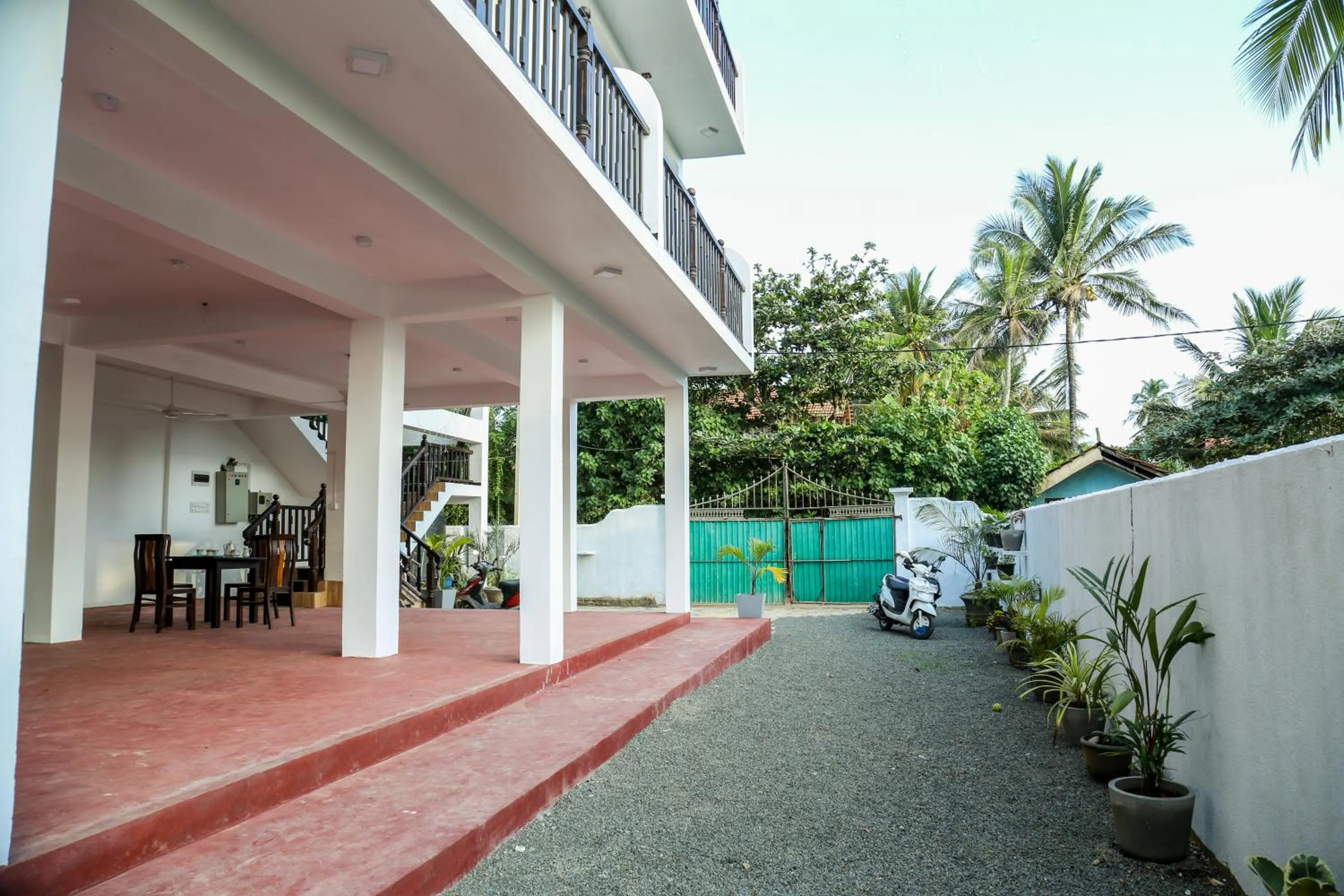 Facade/entrance in Lakma Sea View