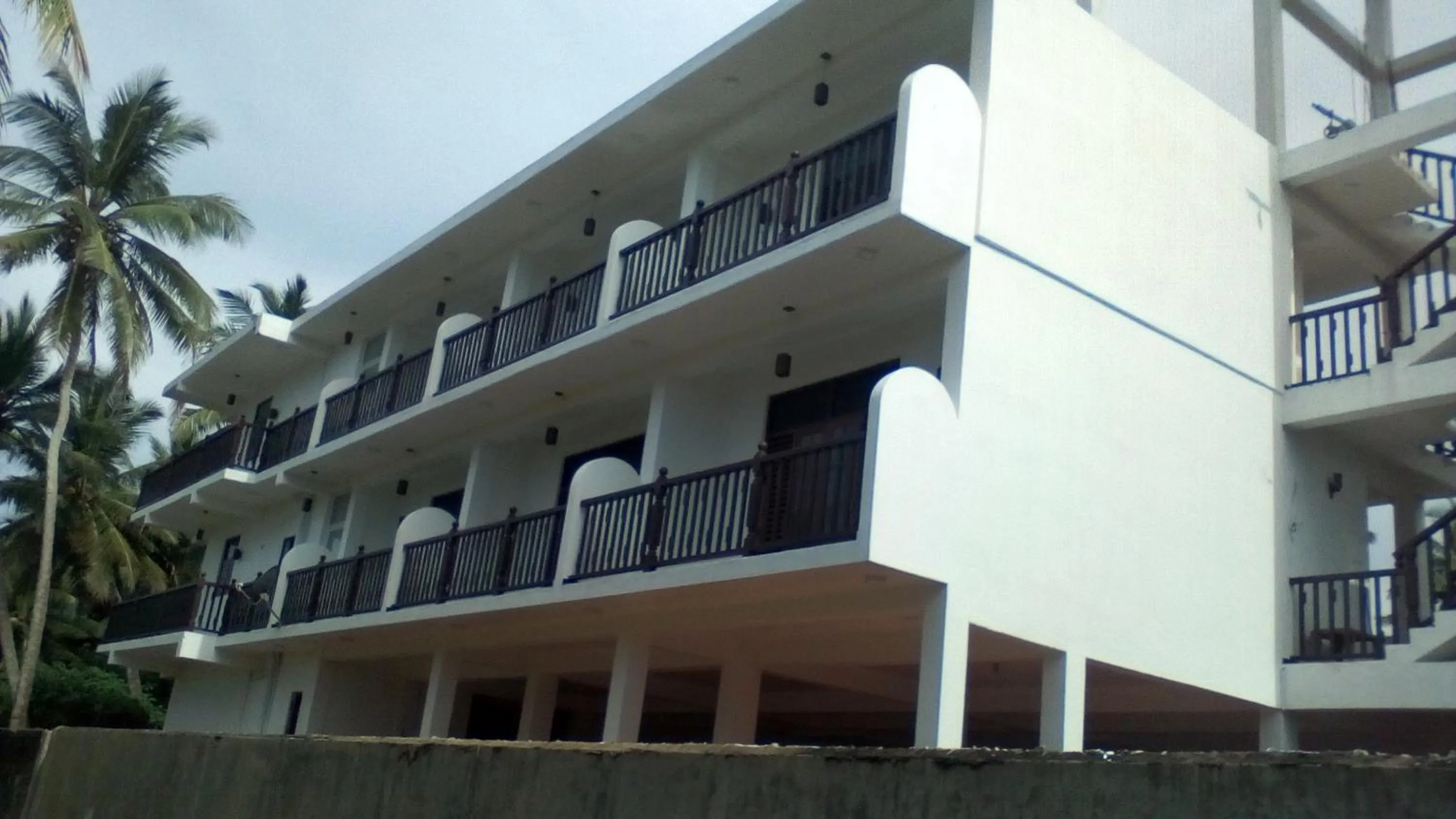 Facade/entrance in Lakma Sea View