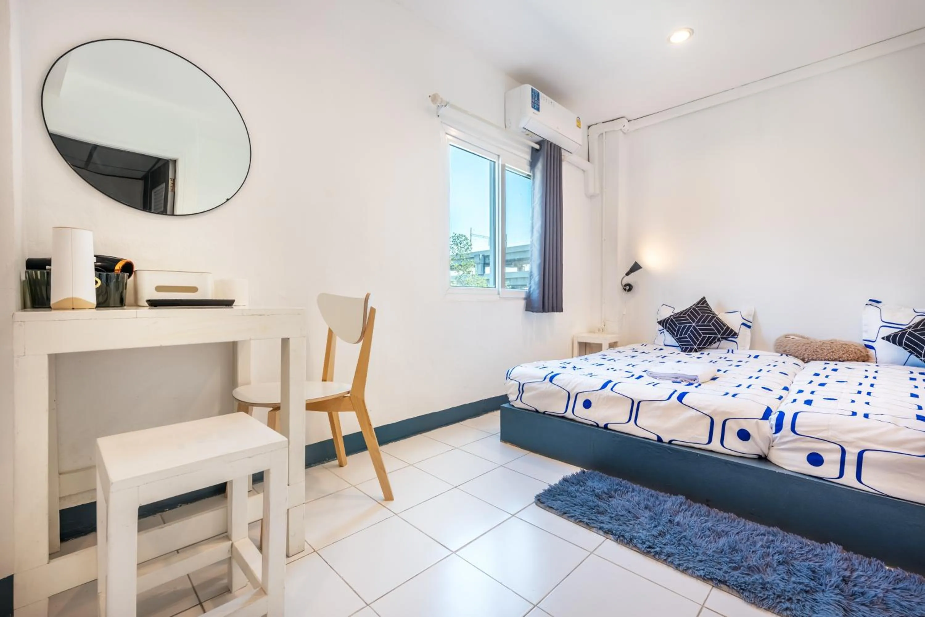 Bed in Sloth Hostel Don Mueang