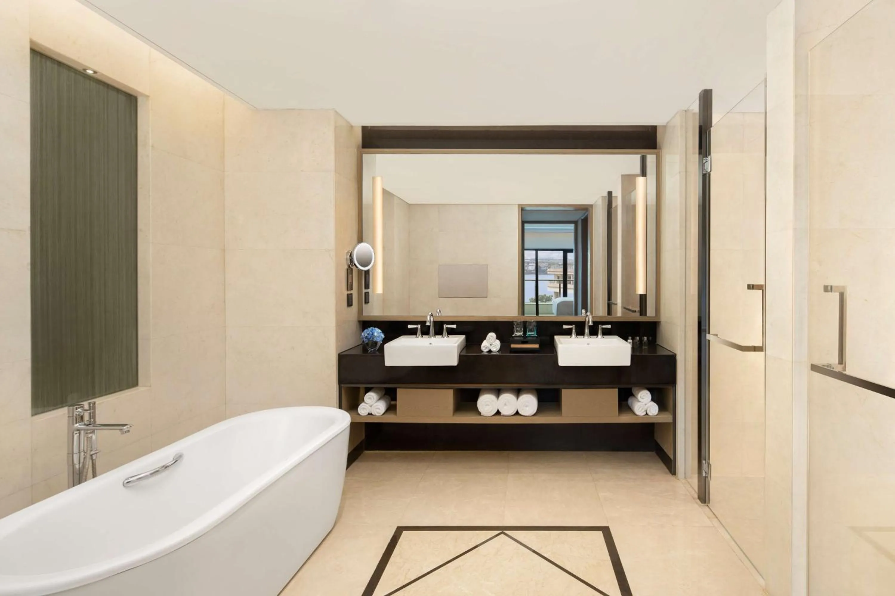 Bathroom in Radisson Blu Hotel Wuhan ETD Zone