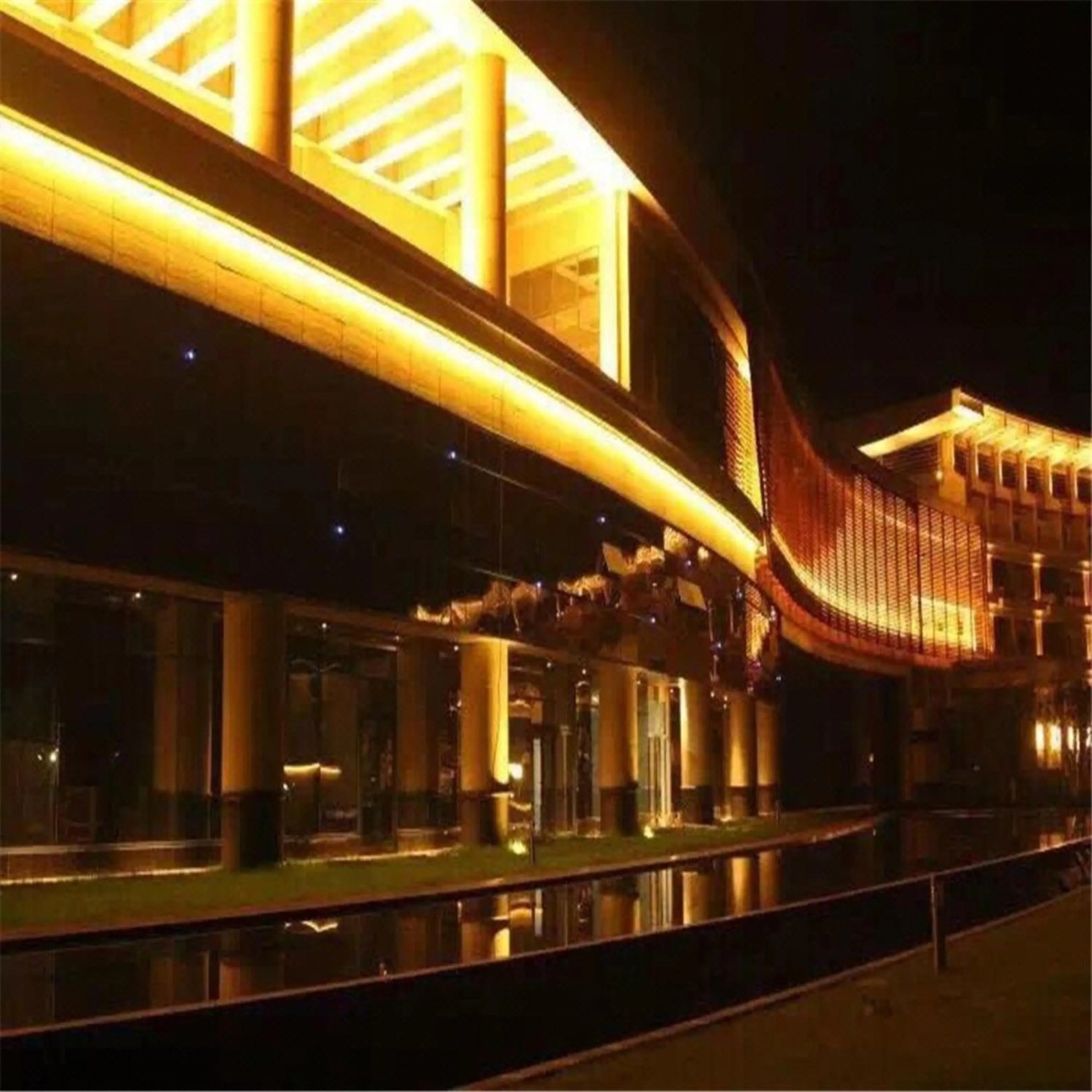 Radisson Blu Hotel Wuhan ETD Zone