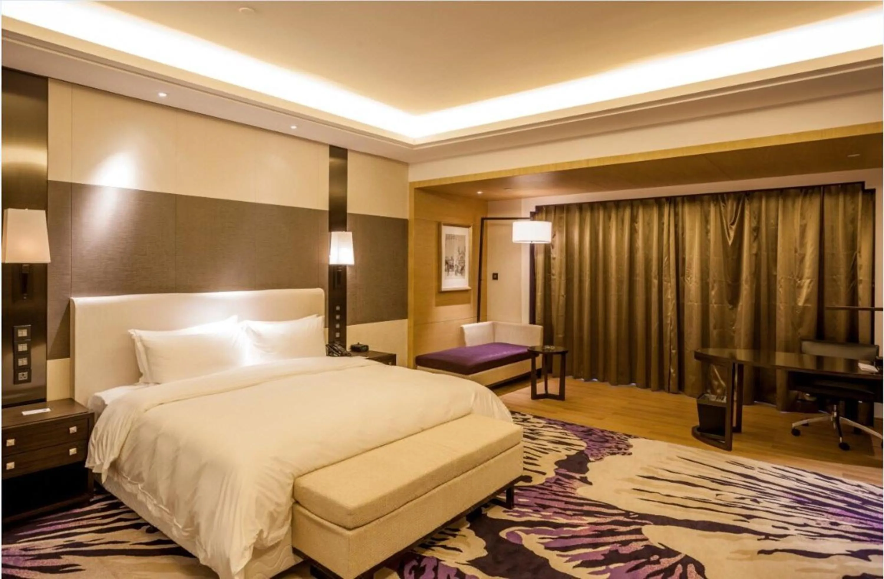 Radisson Blu Hotel Wuhan ETD Zone