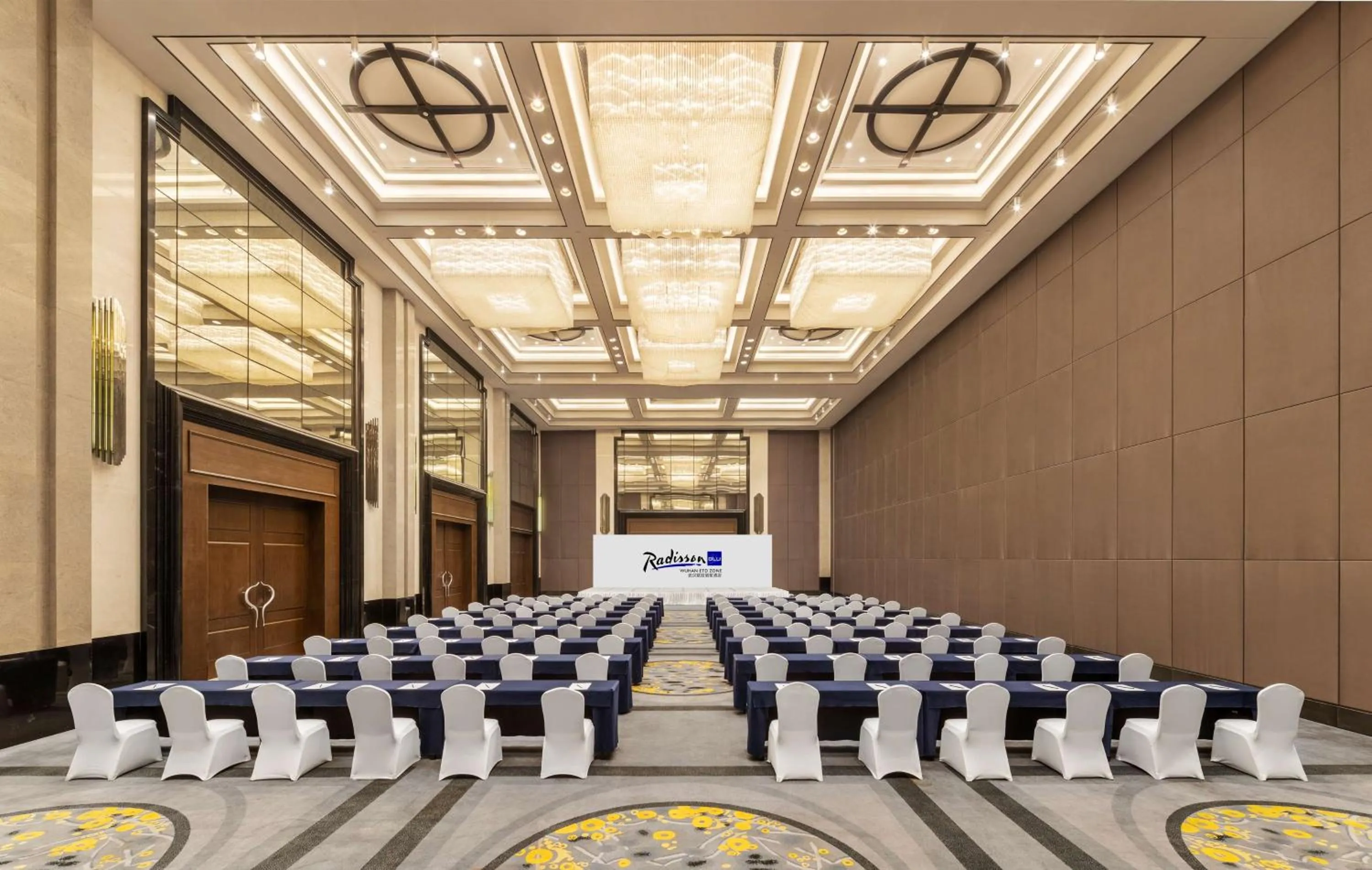 Banquet/Function facilities in Radisson Blu Hotel Wuhan ETD Zone