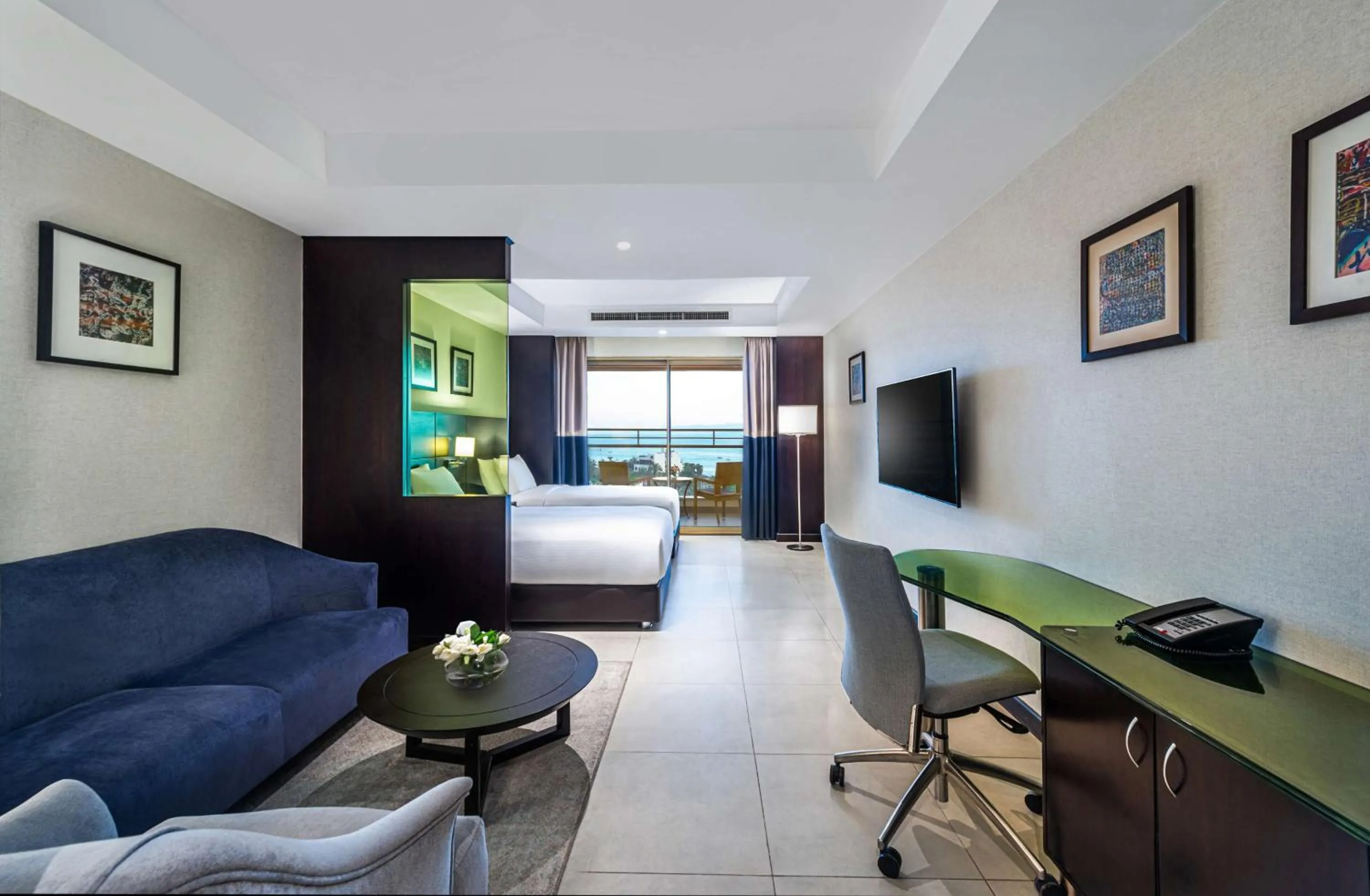 Living room in DoubleTree by Hilton Hotel Aqaba