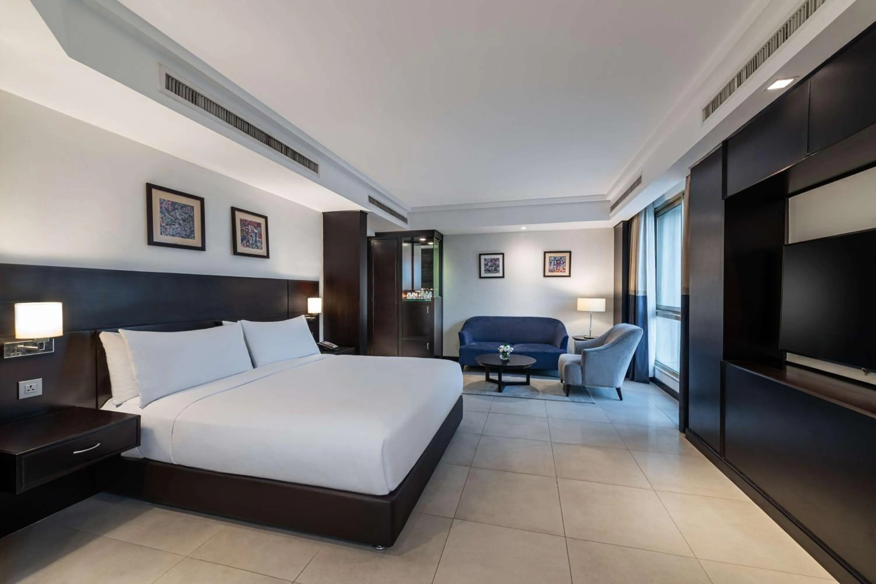 Bed in DoubleTree by Hilton Hotel Aqaba