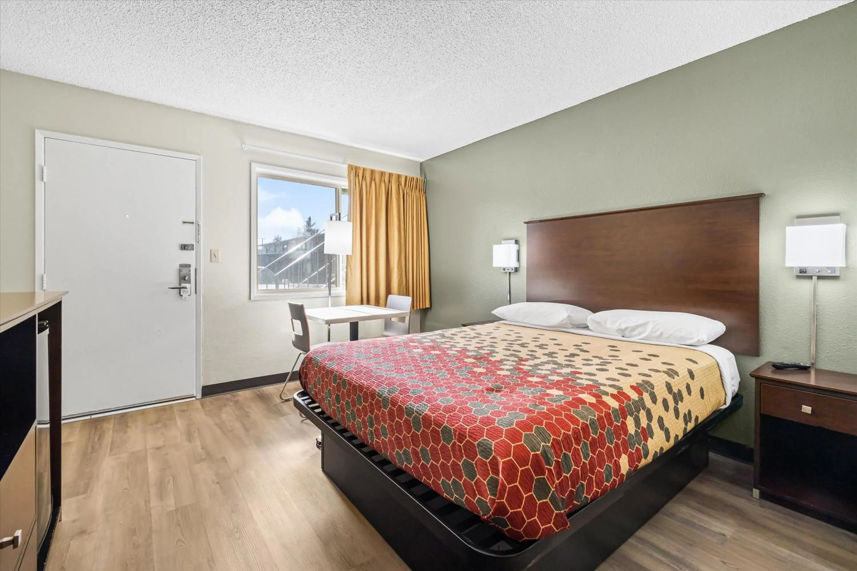 Bed in Bend Inn &amp; Suites