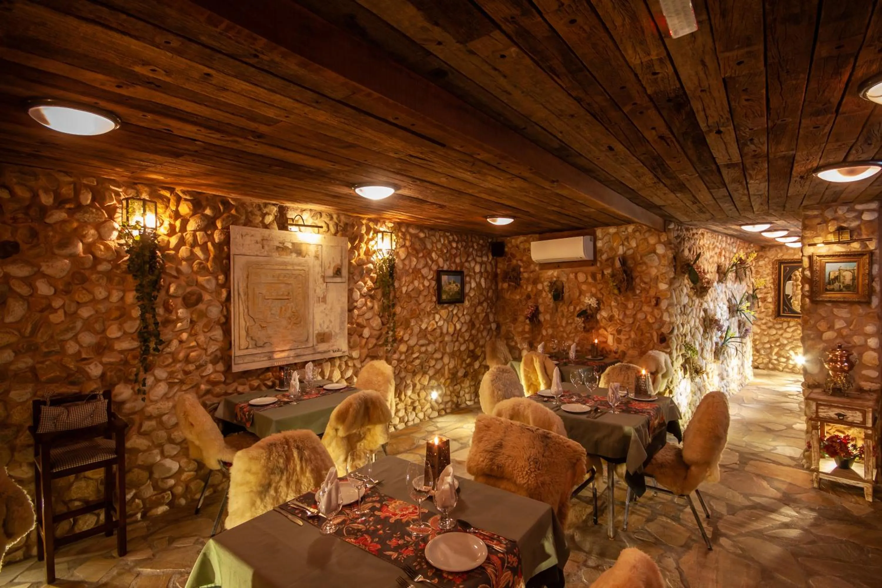 Restaurant/places to eat in Pousada Alto Da Boa Vista