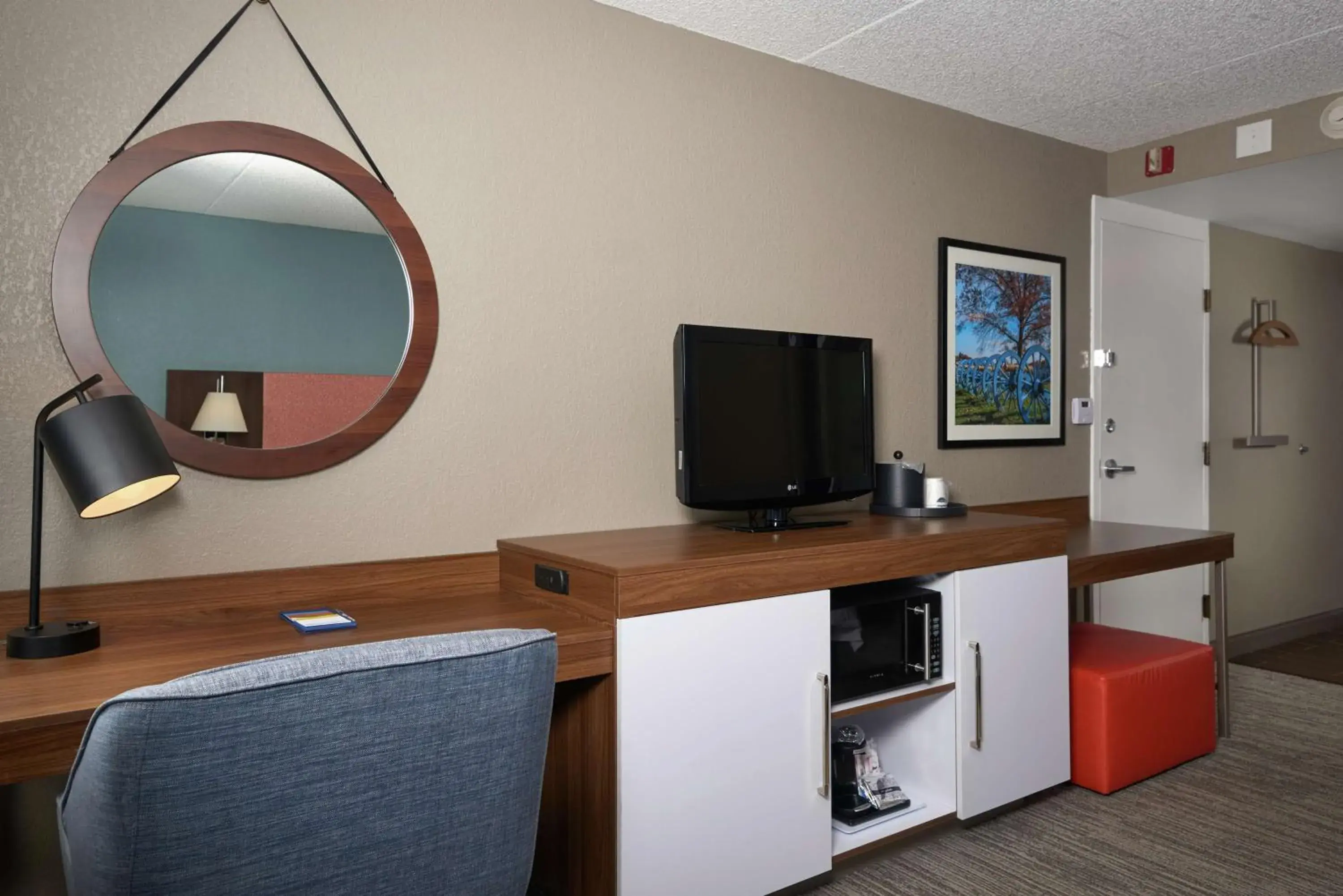 Bedroom in Hampton Inn Hanover Bedroom in Hampton Inn Hanover