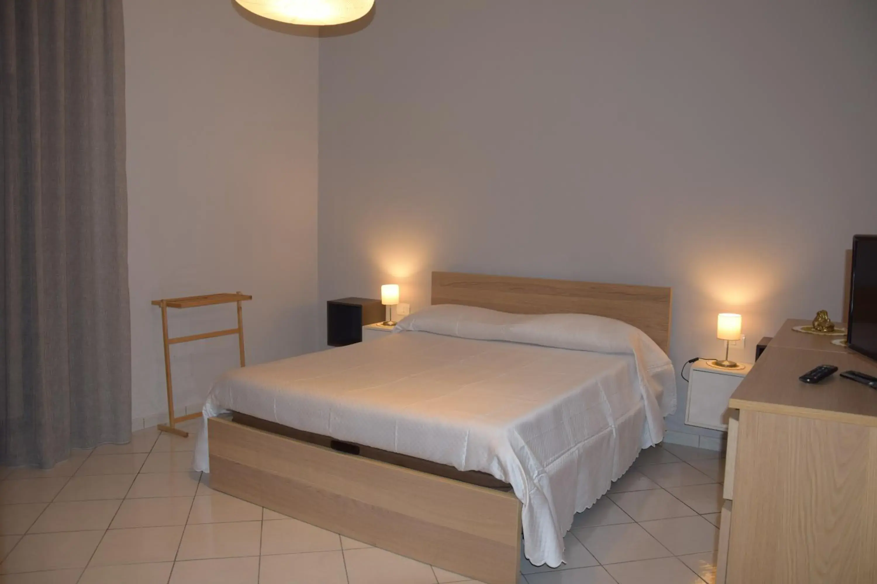 Double Room with Private External Bathroom in Diana e Atteone Double Room with Private External Bathroom in Diana e Atteone