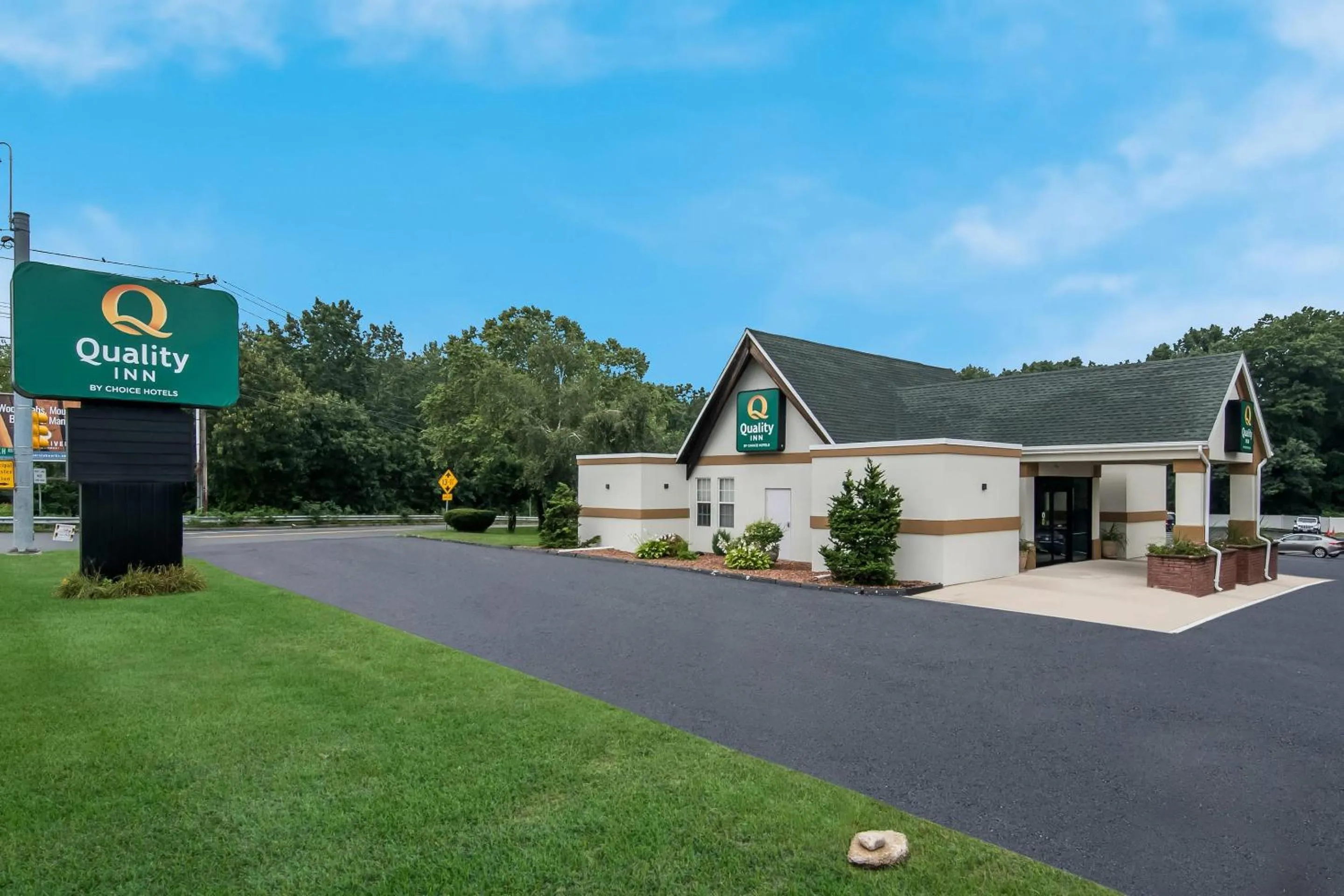 Property building in Quality Inn Westfield - Springfield