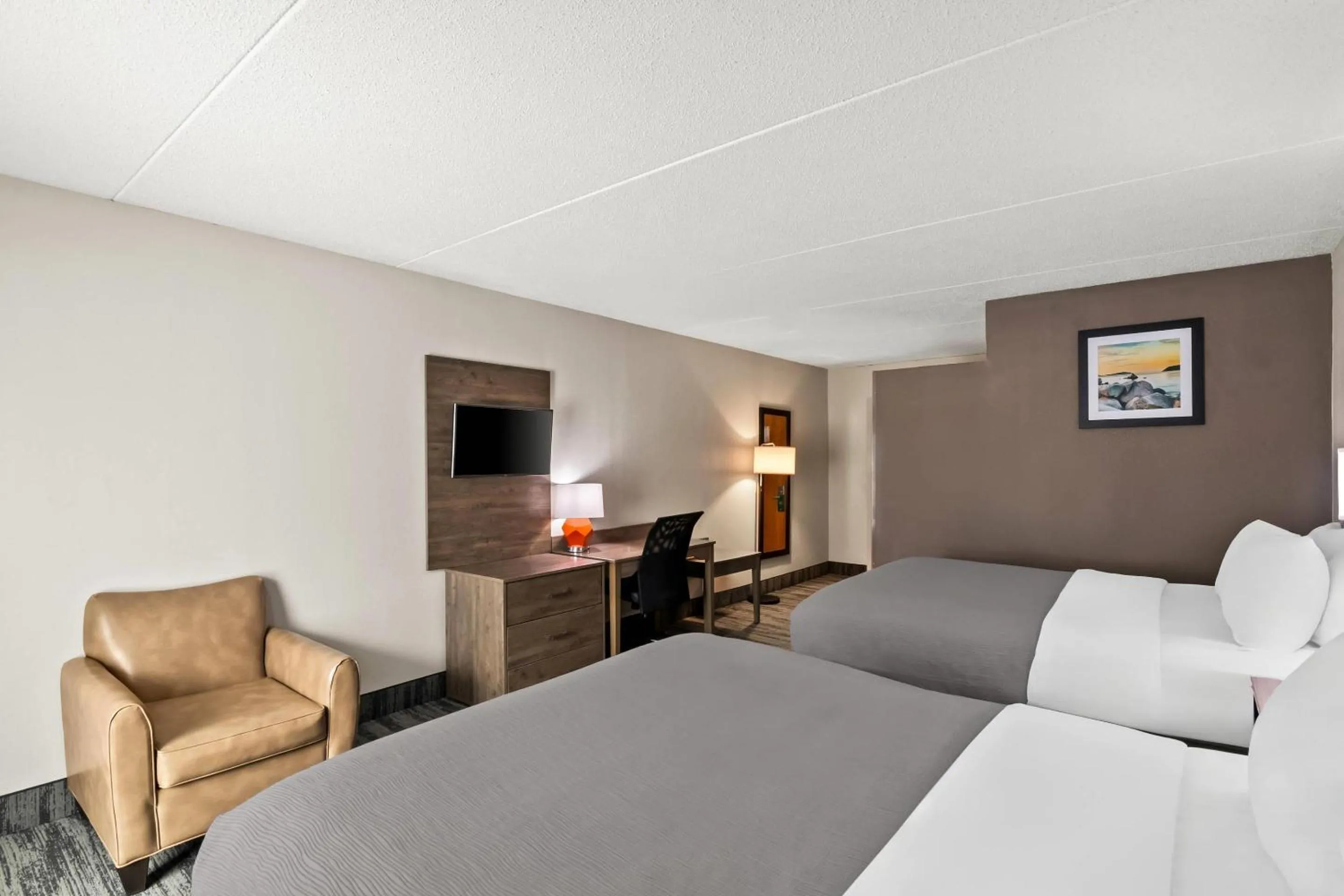 Bedroom, Bed in Quality Inn Westfield - Springfield