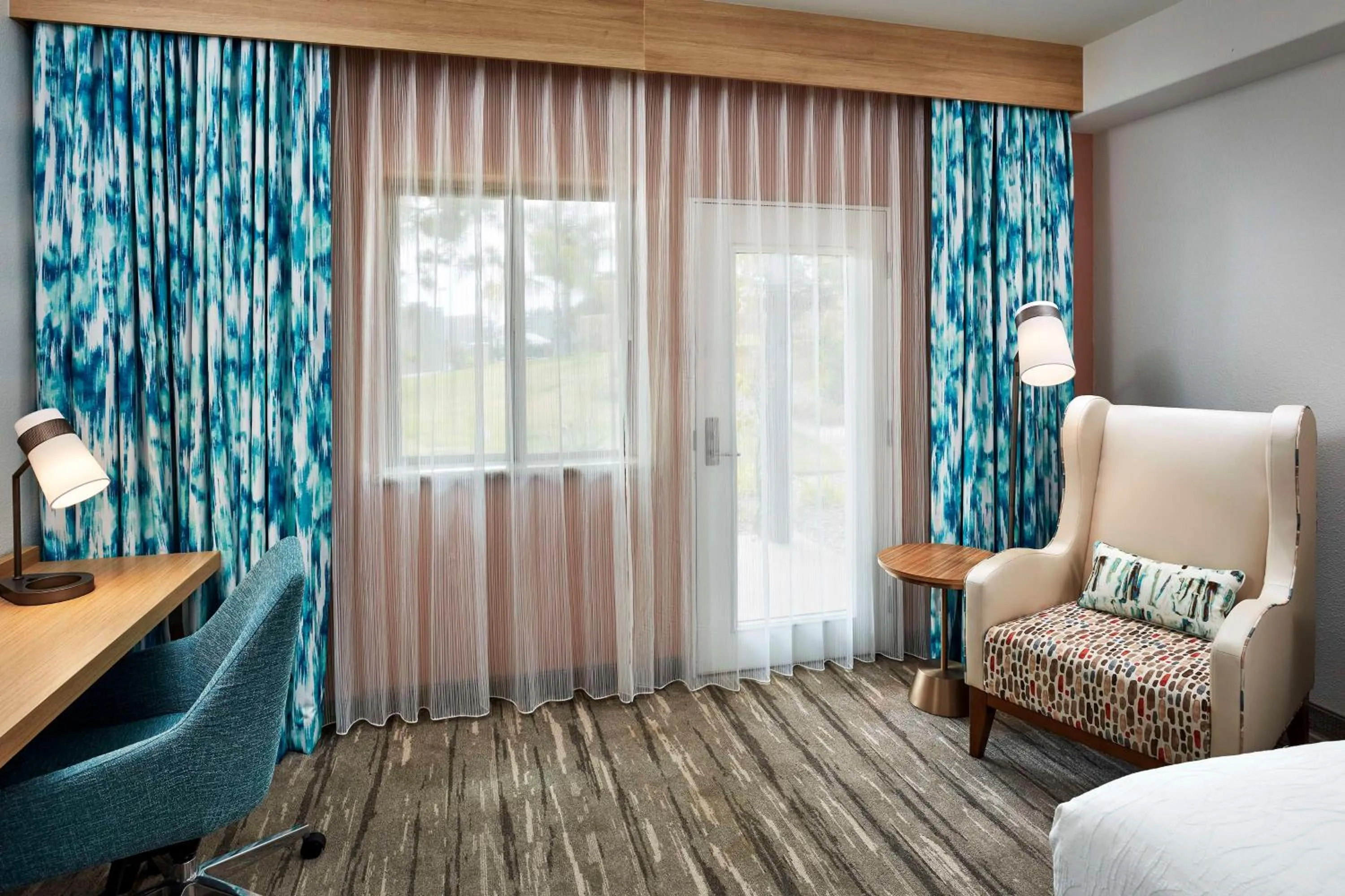 Bedroom, Bed in Hilton Garden Inn San Luis Obispo/Pismo Beach