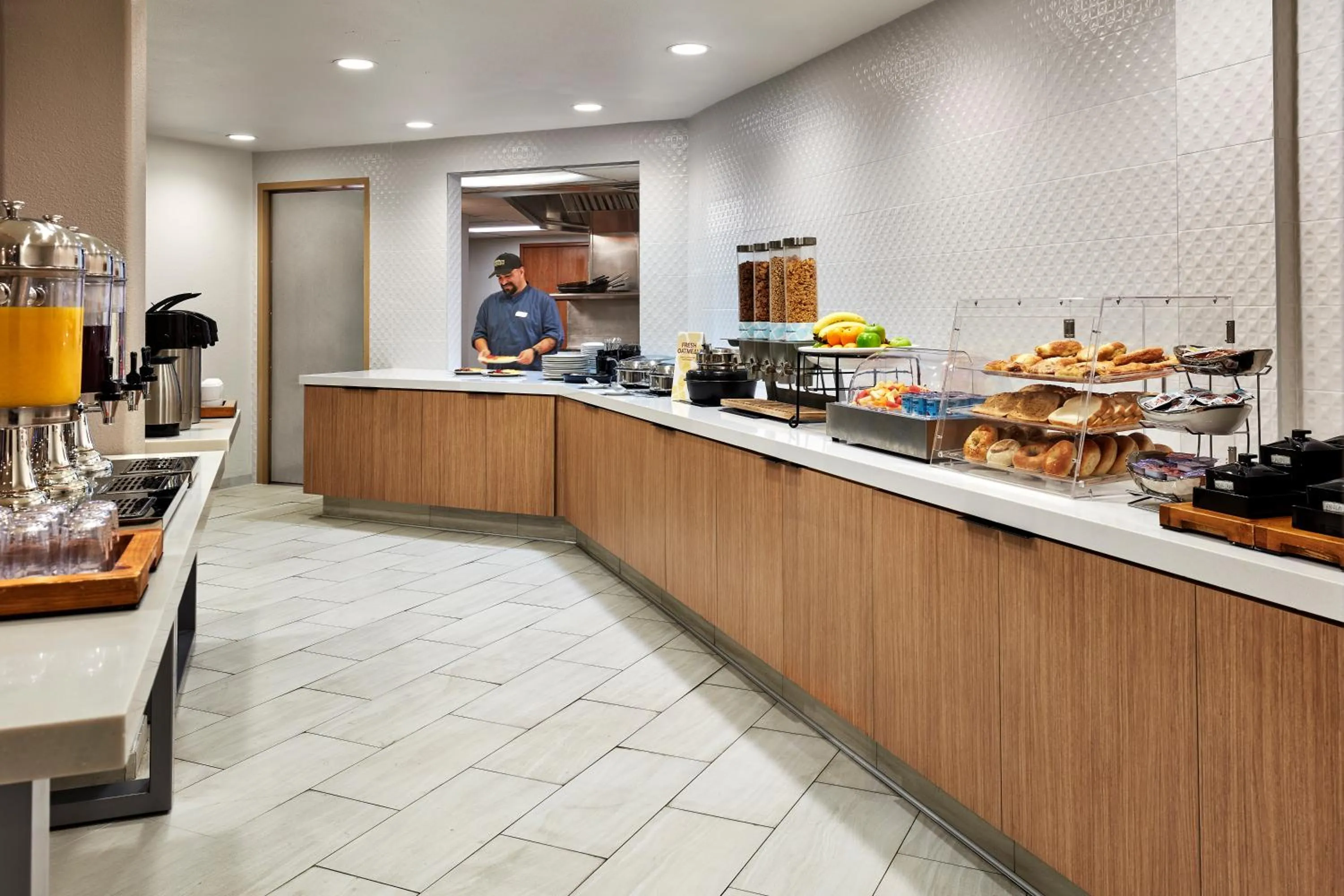 Restaurant/places to eat in Hilton Garden Inn San Luis Obispo/Pismo Beach