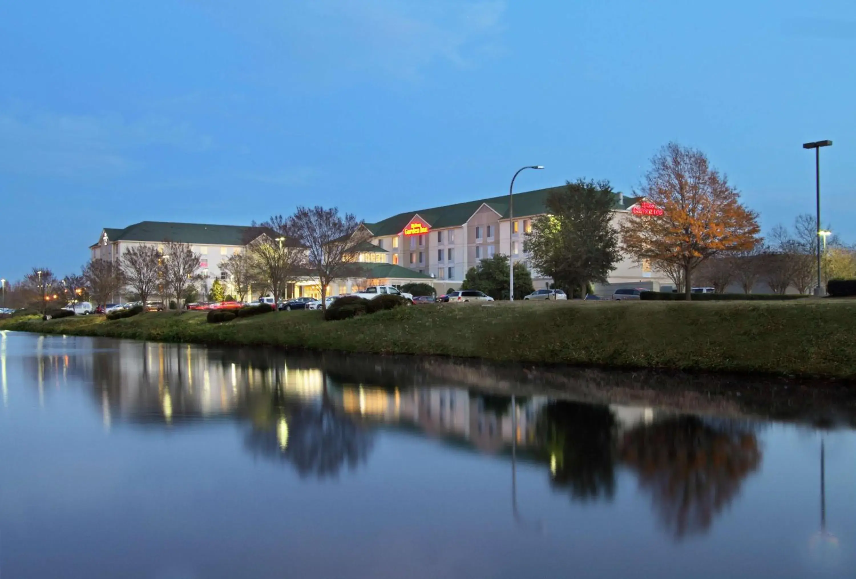 Property building in Hilton Garden Inn Chesapeake Greenbrier Property building in Hilton Garden Inn Chesapeake Greenbrier