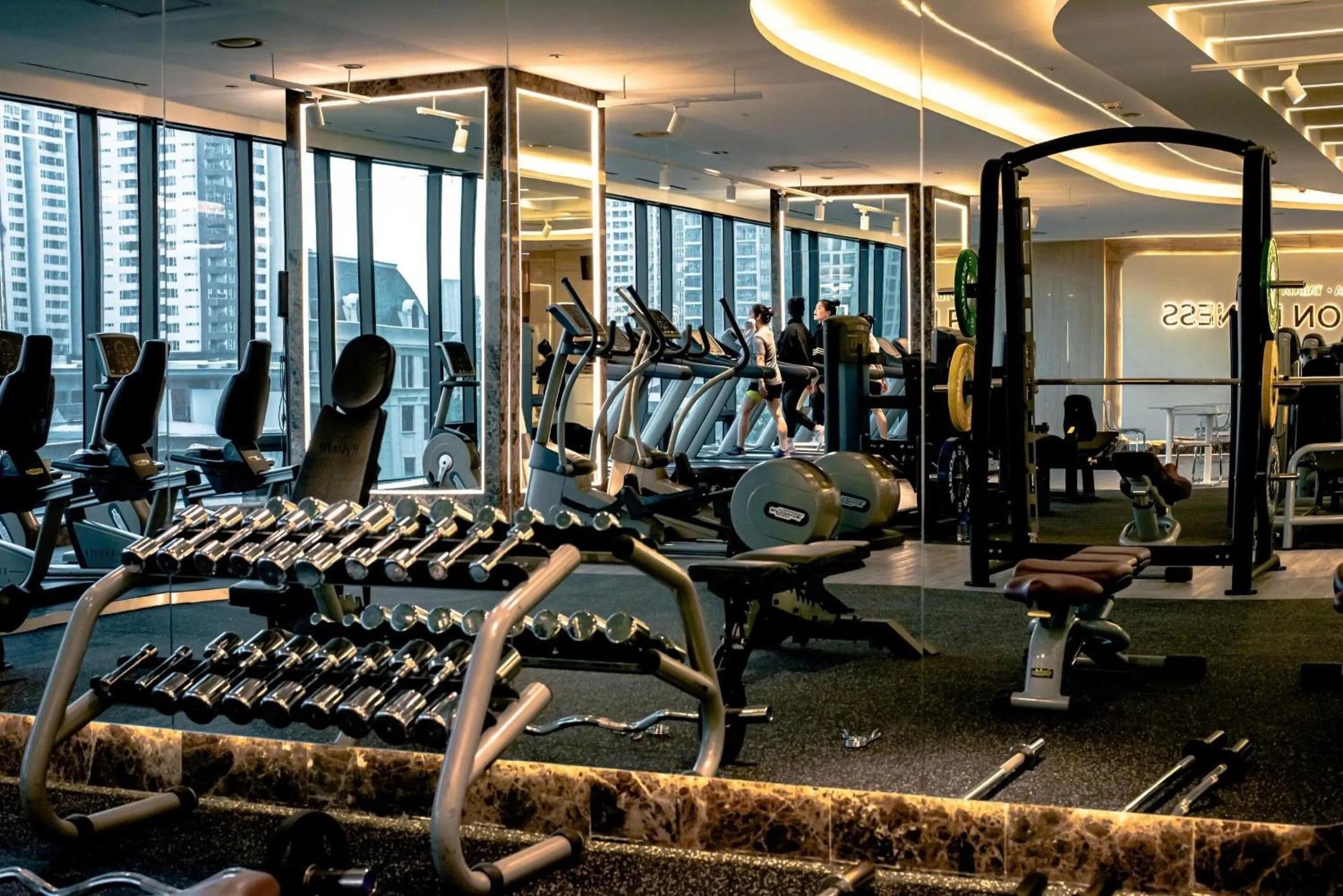 Fitness centre/facilities in Grand Plaza Hotel Hanoi