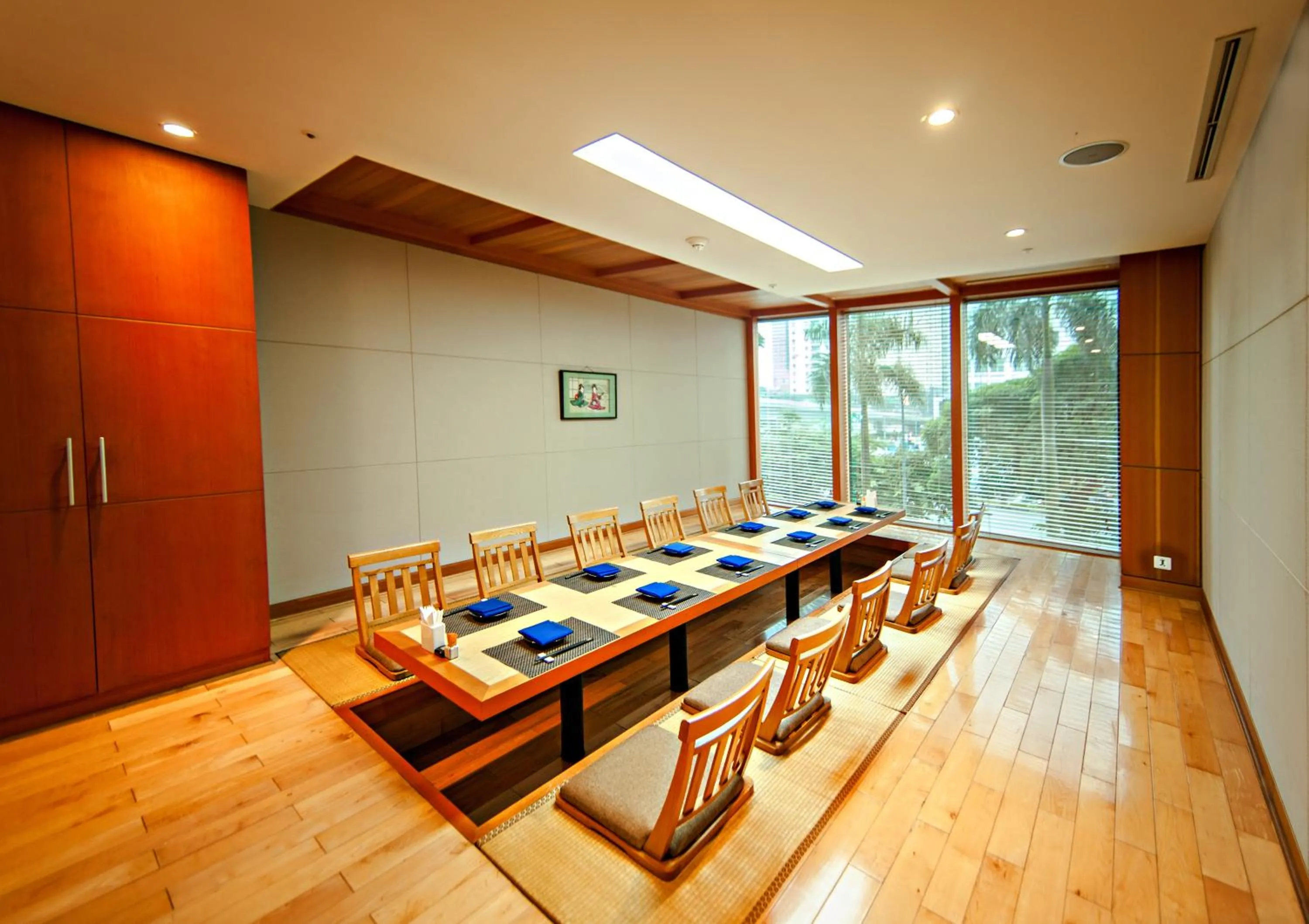 Restaurant/places to eat in Grand Plaza Hotel Hanoi