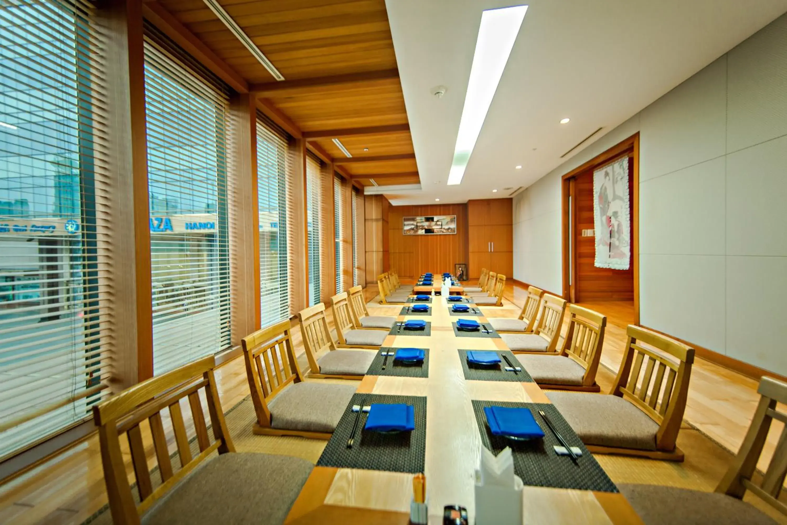 Restaurant/places to eat in Grand Plaza Hotel Hanoi Restaurant/places to eat in Grand Plaza Hotel Hanoi