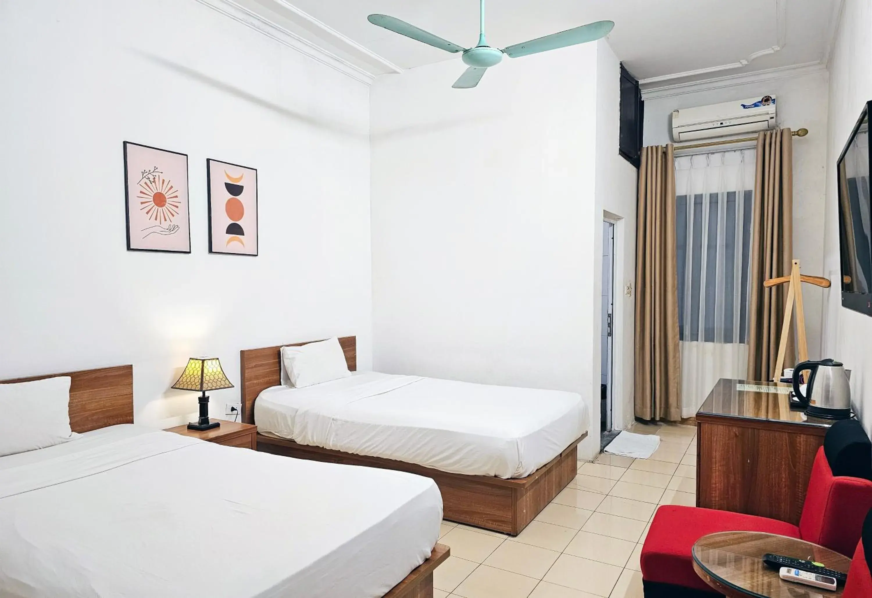 Standard Twin Room in Especen Hotel Standard Twin Room in Especen Hotel