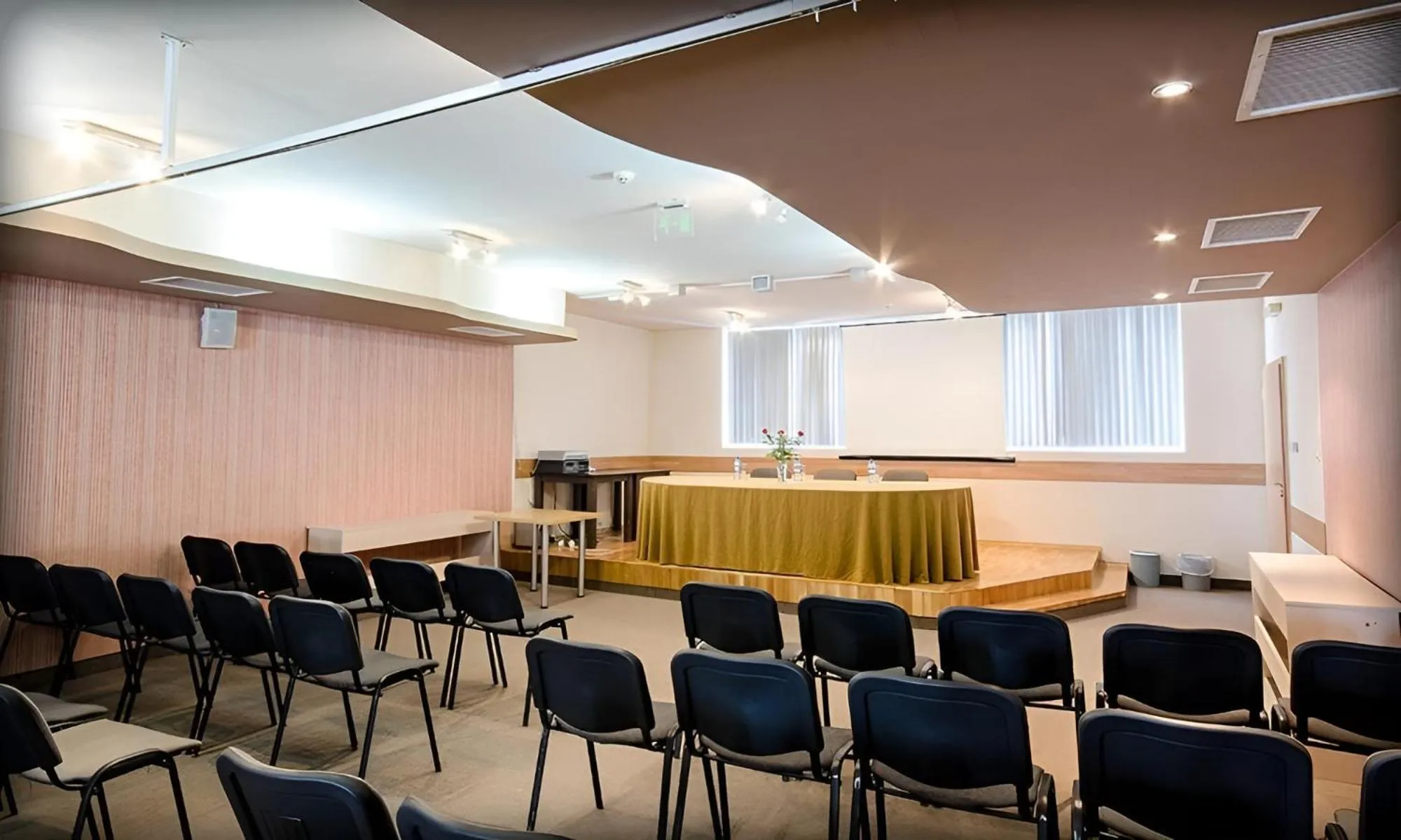 Property building in Alliance Hotel