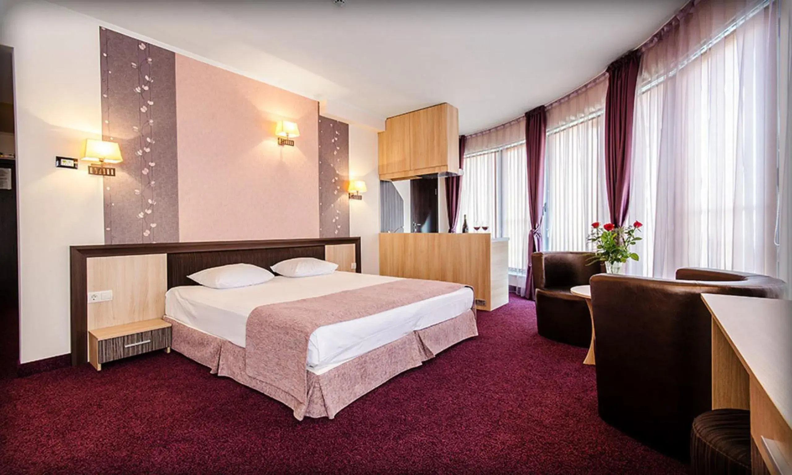 Standard Double Room - Free Parking in Alliance Hotel Standard Double Room - Free Parking in Alliance Hotel
