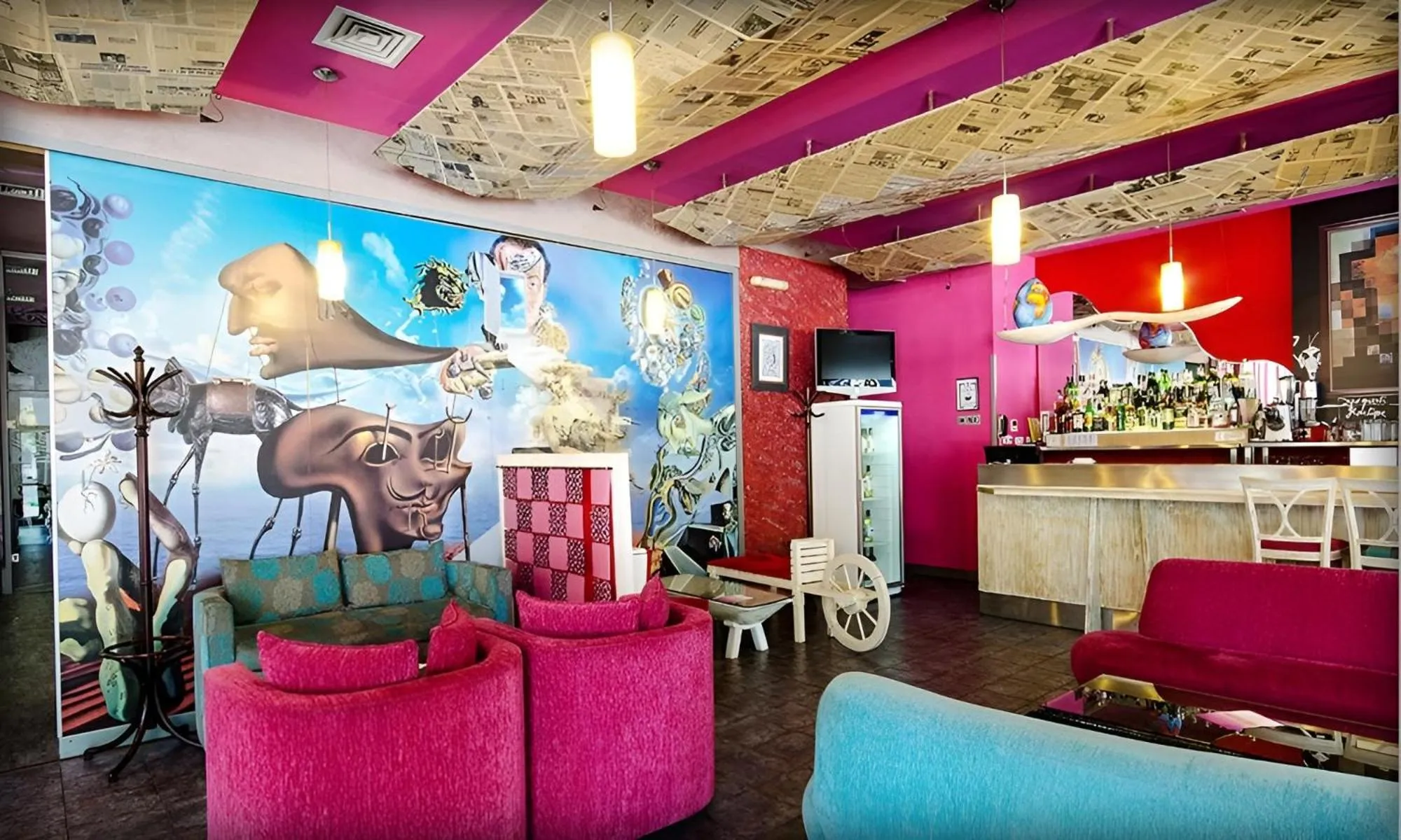 Restaurant/places to eat in Alliance Hotel