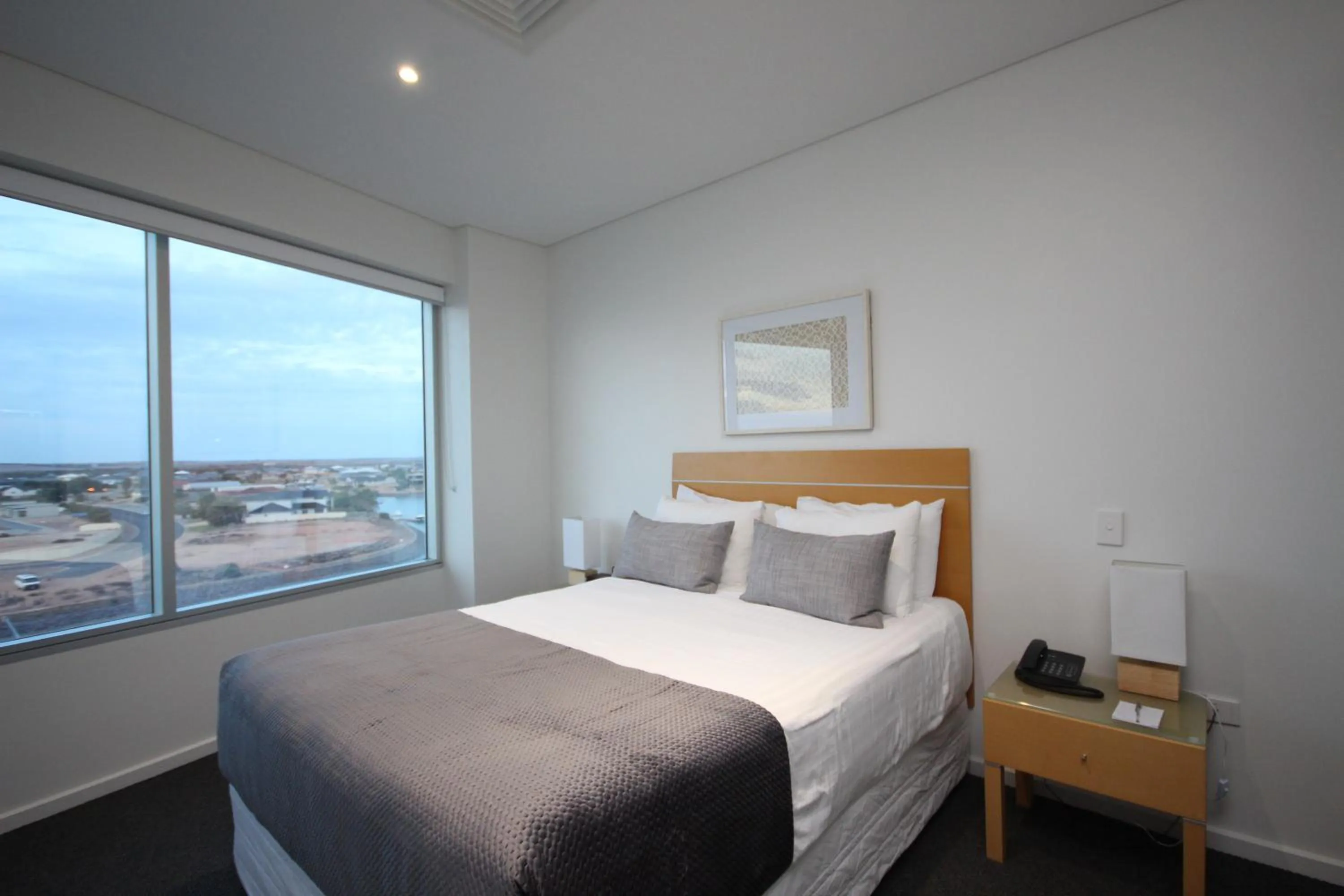 Bedroom, Bed in Wallaroo Marina Apartments
