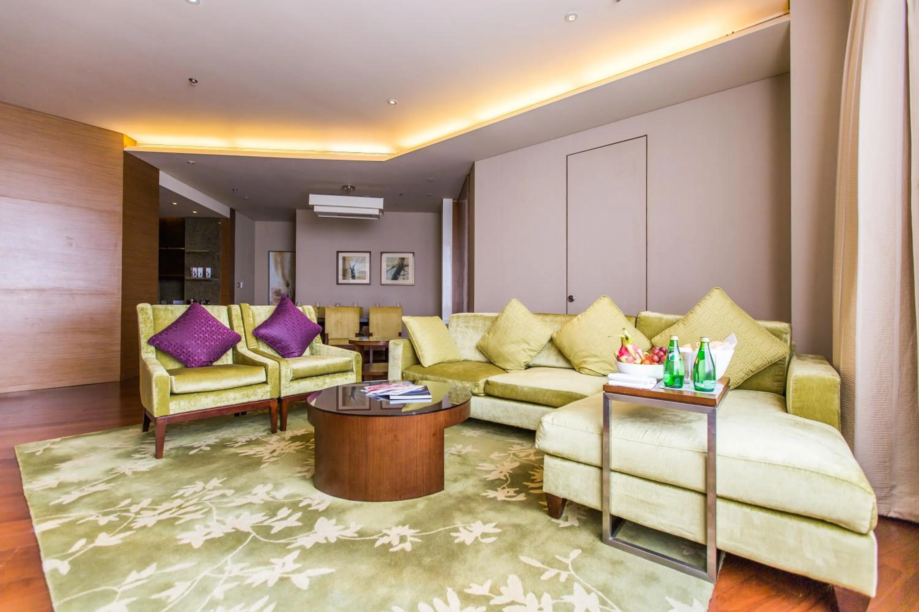 Living room in Marriott Executive Apartment Tianjin Lakeview