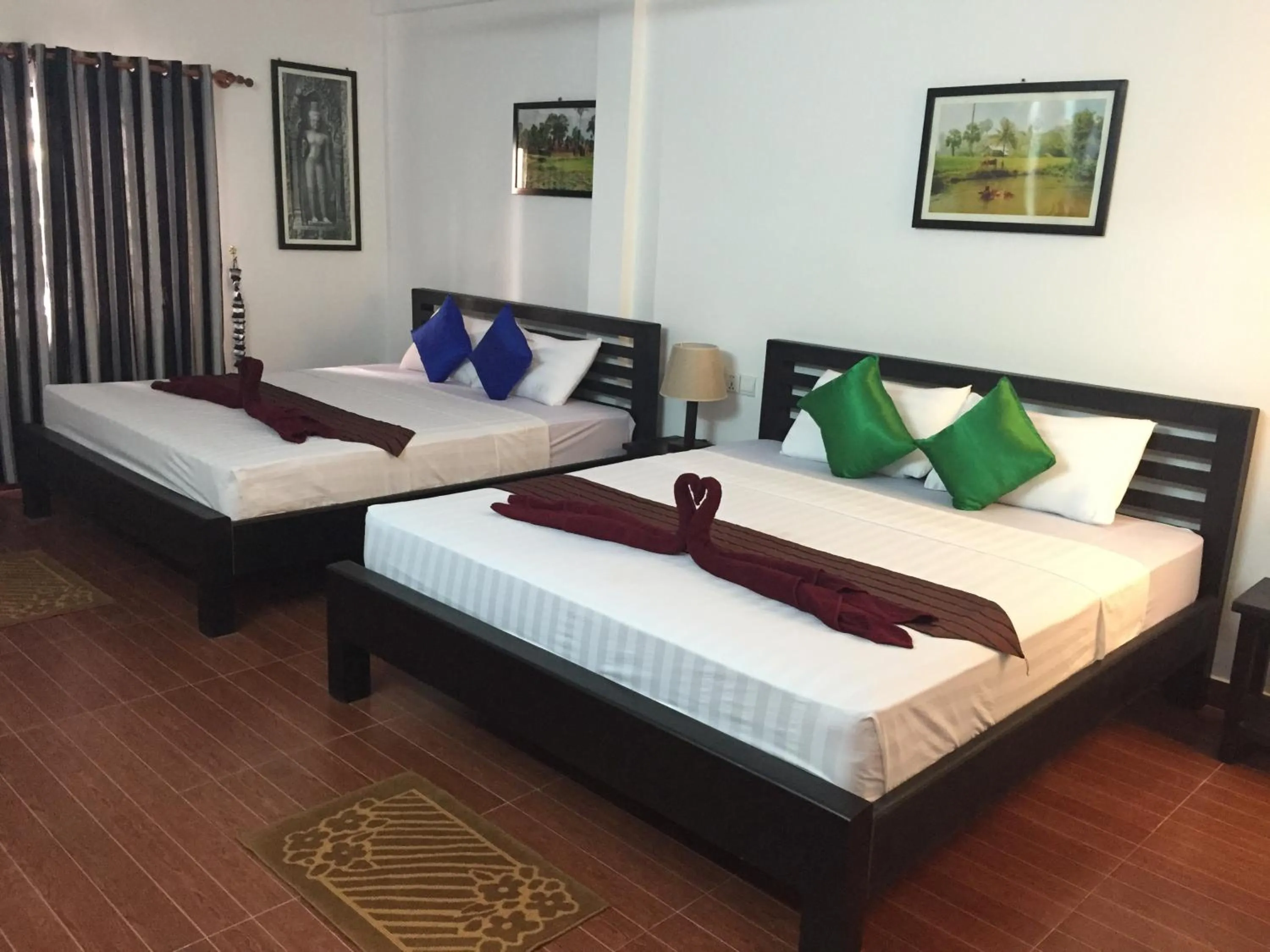 Decorative detail, Bed in Victory Guest House