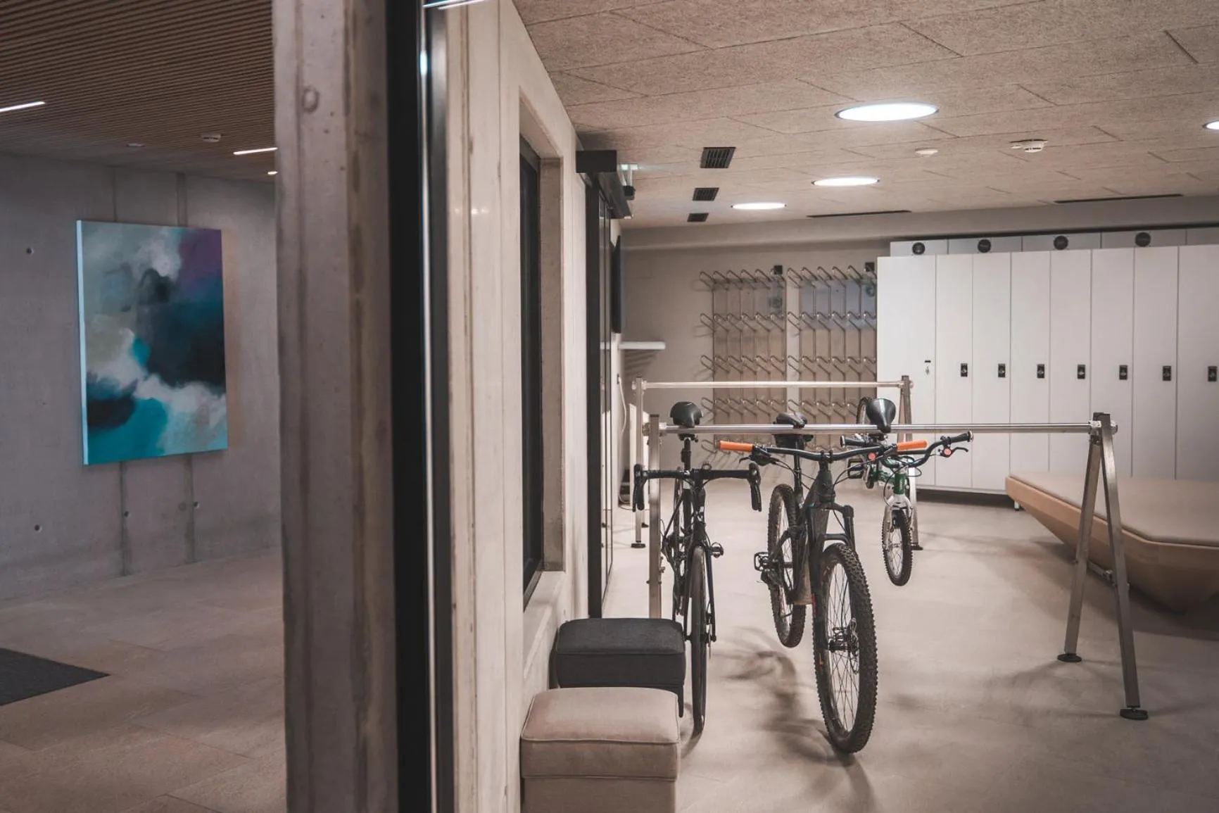 Cycling in Haus Jausern