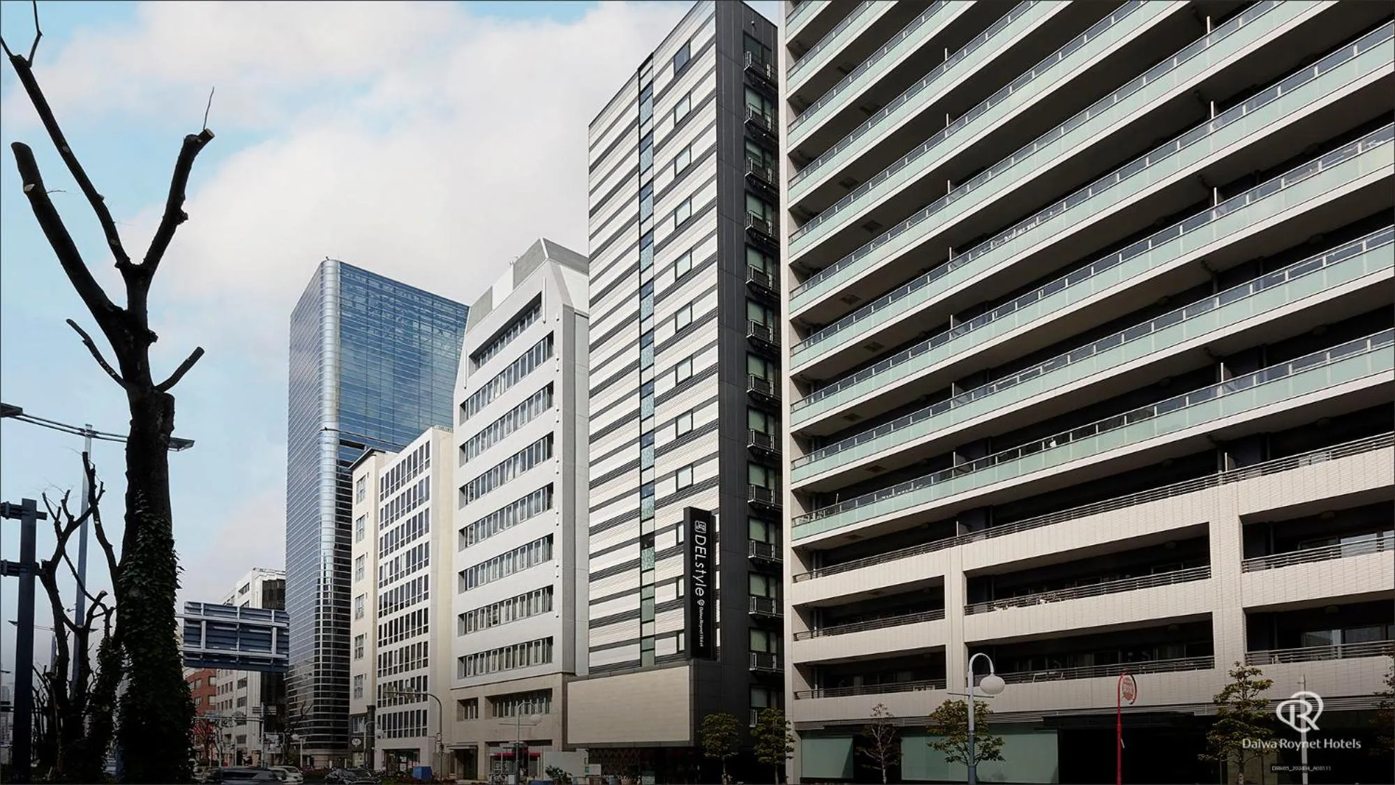 Property building in DEL style Osaka Higashi Temma by Daiwa Roynet Hotel