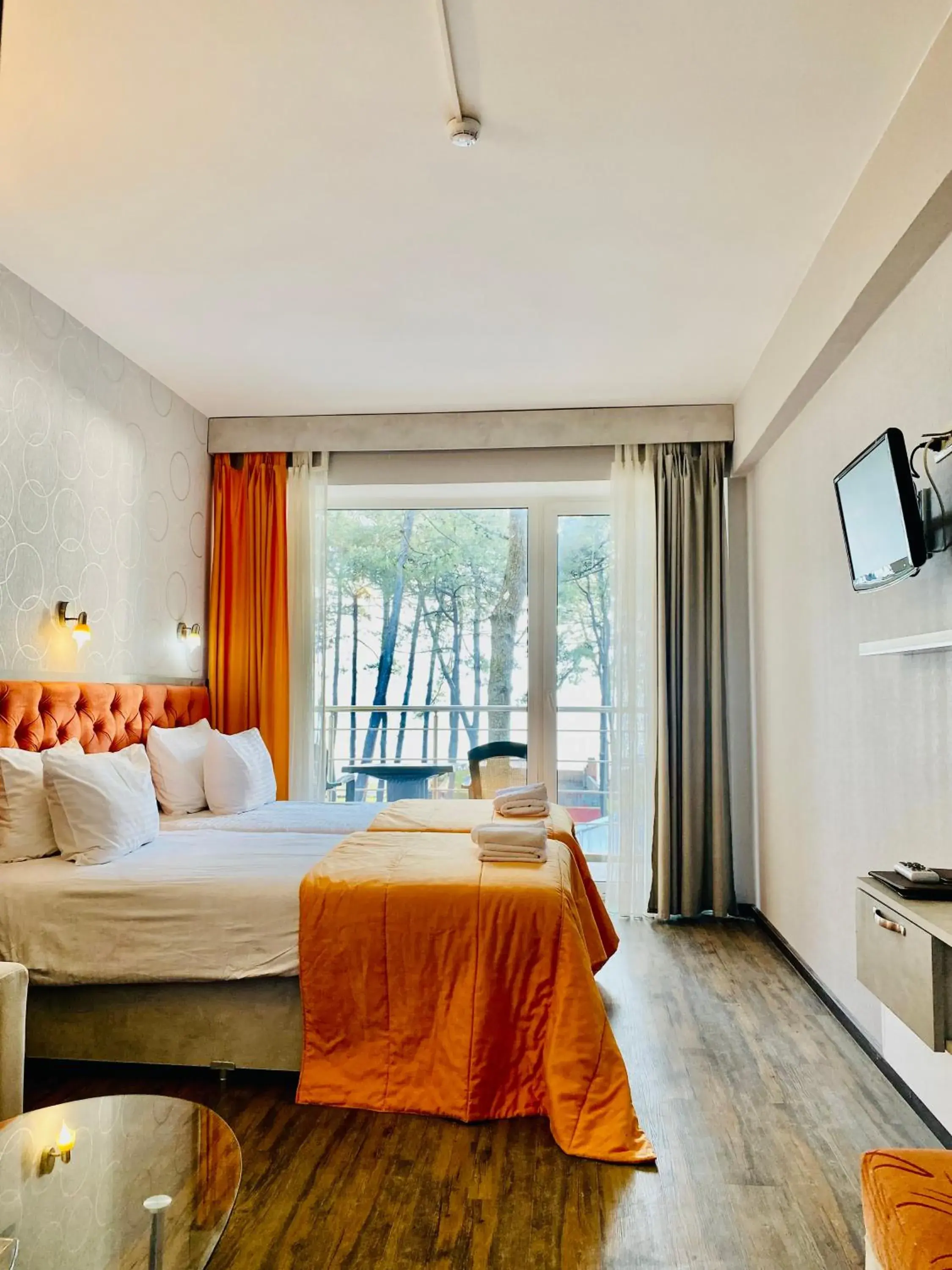Junior Suite with Twin Beds in Villa ReTa Hotel & SPA Junior Suite with Twin Beds in Villa ReTa Hotel & SPA