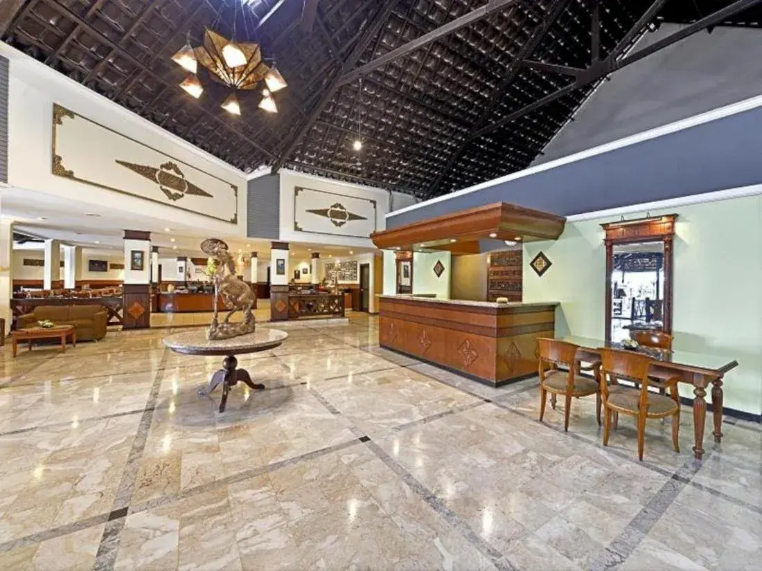 Lobby or reception in Grand Whiz Hotel Trawas Mojokerto Lobby or reception in Grand Whiz Hotel Trawas Mojokerto