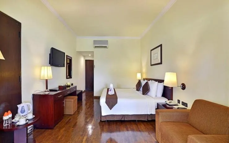 Bedroom, Bed in Grand Whiz Hotel Trawas Mojokerto